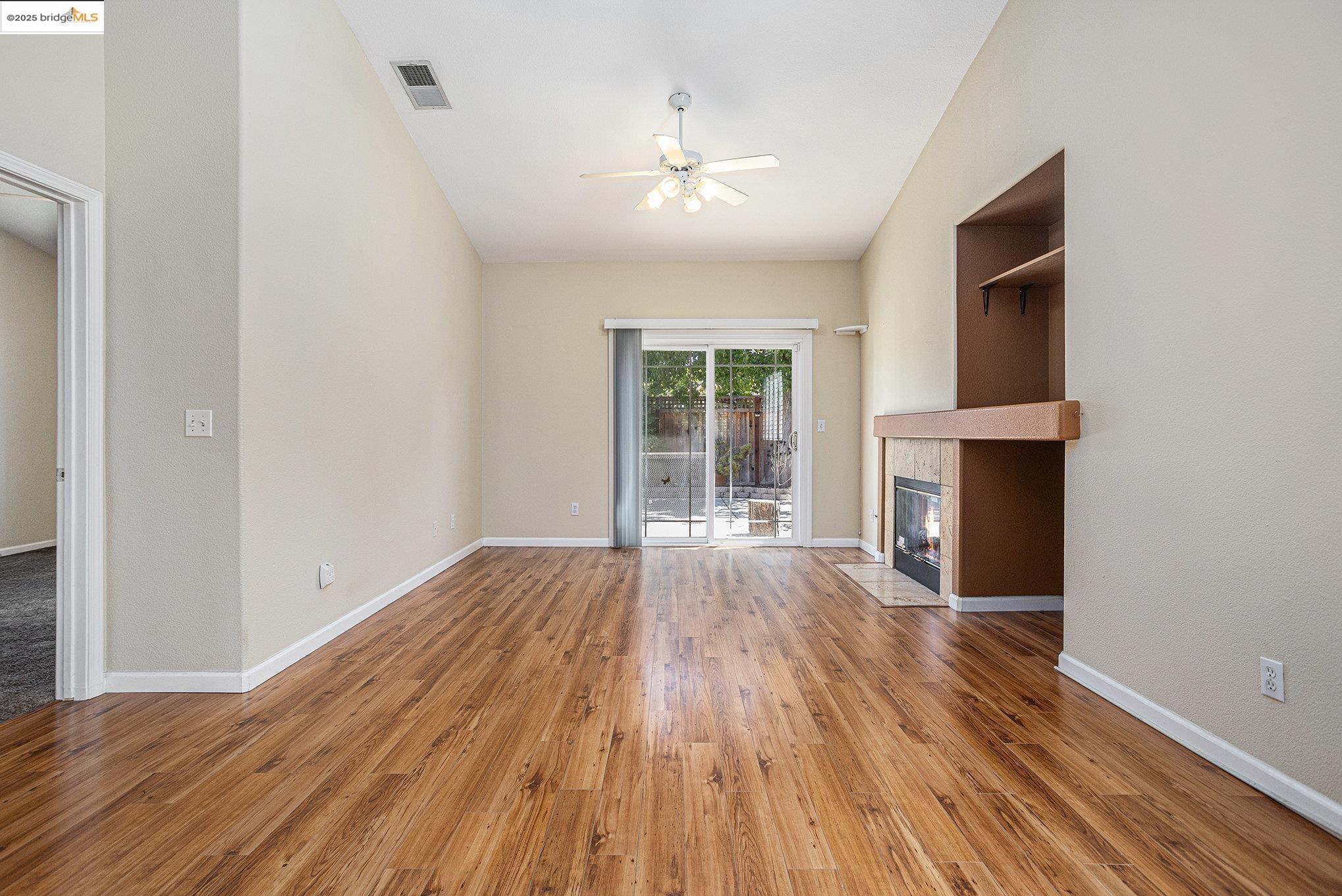 Detail Gallery Image 5 of 16 For 2006 Trailside Dr, Brentwood,  CA 94513 - 3 Beds | 2 Baths