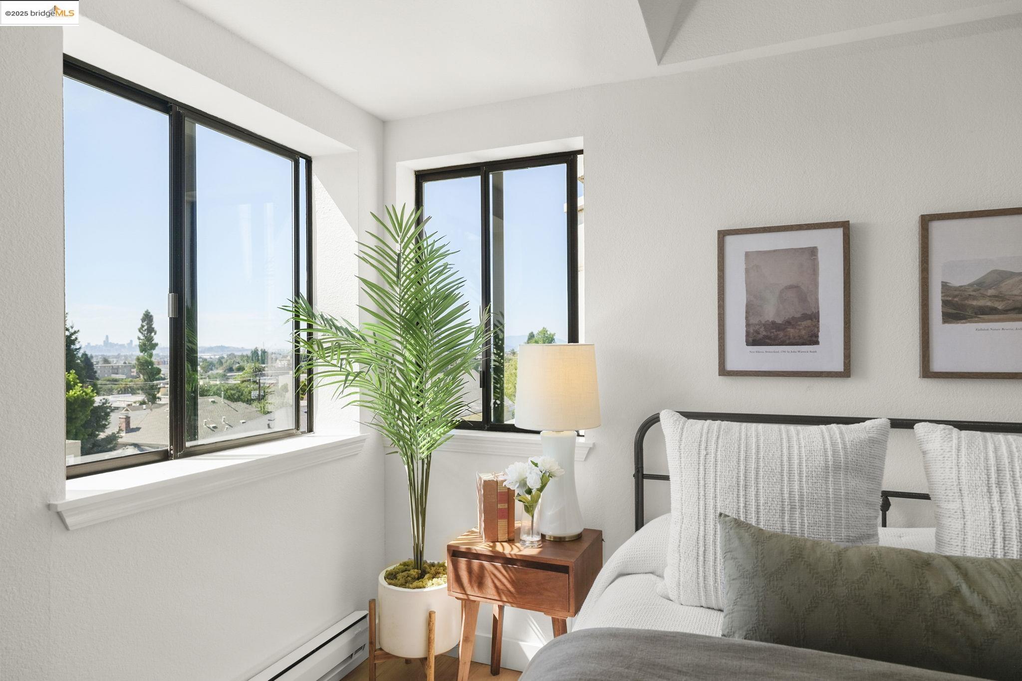 Detail Gallery Image 18 of 28 For 655 Chetwood St #402,  Oakland,  CA 94610 - 1 Beds | 1 Baths