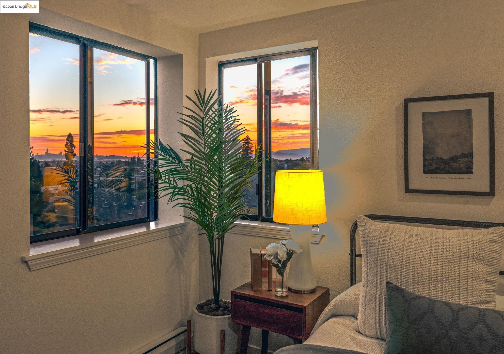 Detail Gallery Image 19 of 28 For 655 Chetwood St #402,  Oakland,  CA 94610 - 1 Beds | 1 Baths
