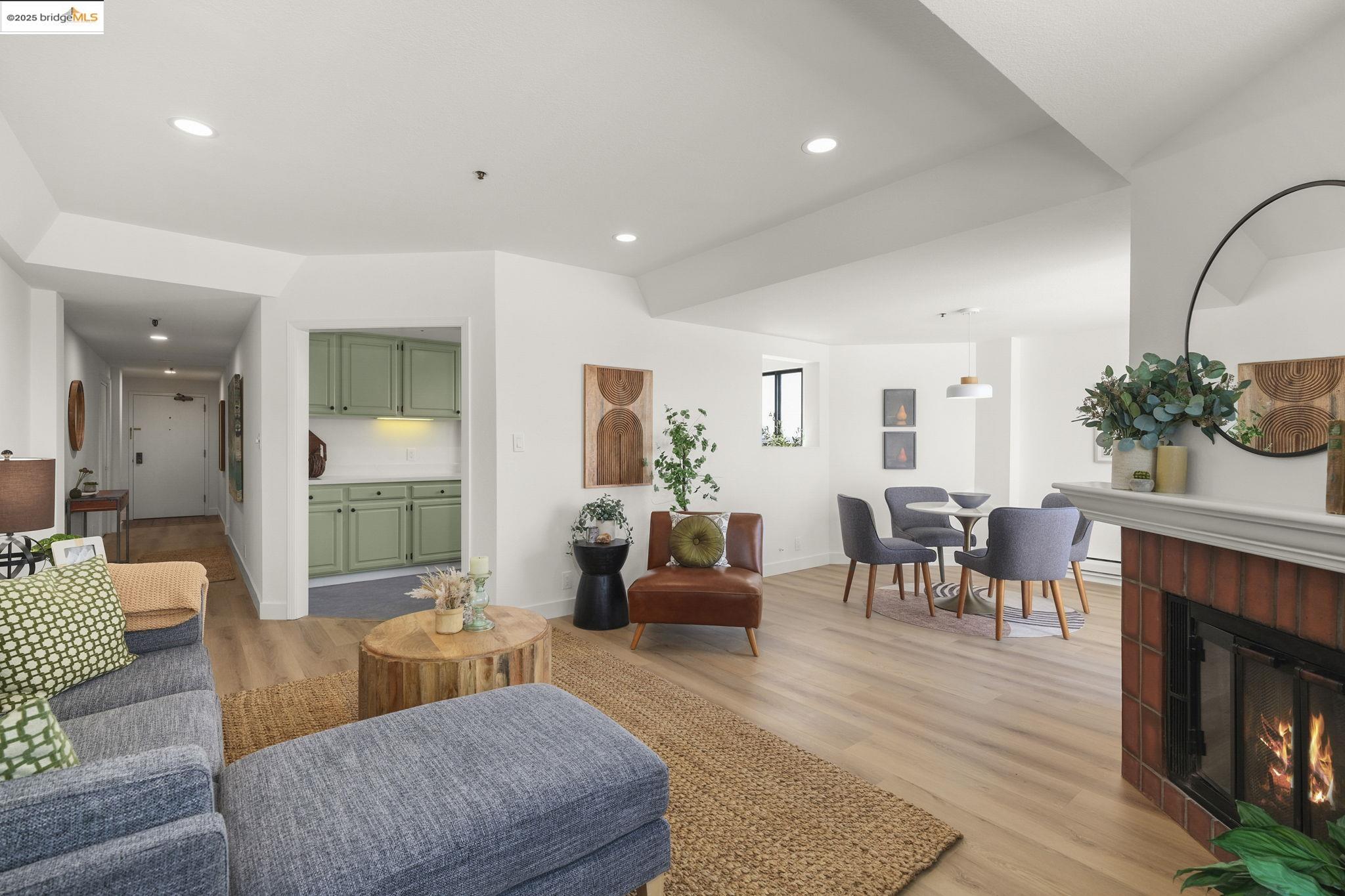 Detail Gallery Image 21 of 28 For 655 Chetwood St #402,  Oakland,  CA 94610 - 1 Beds | 1 Baths