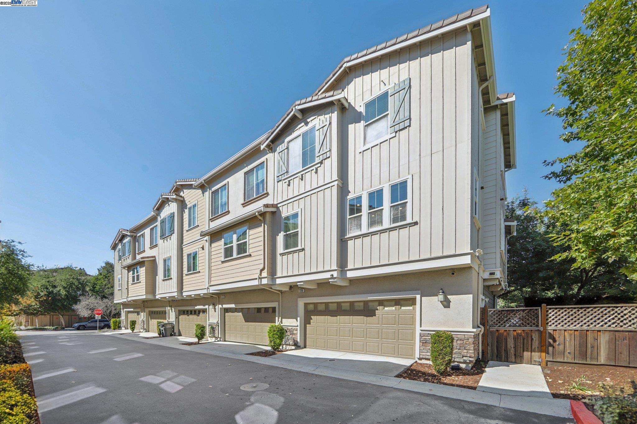 Photo #3: 41112008 Listing 