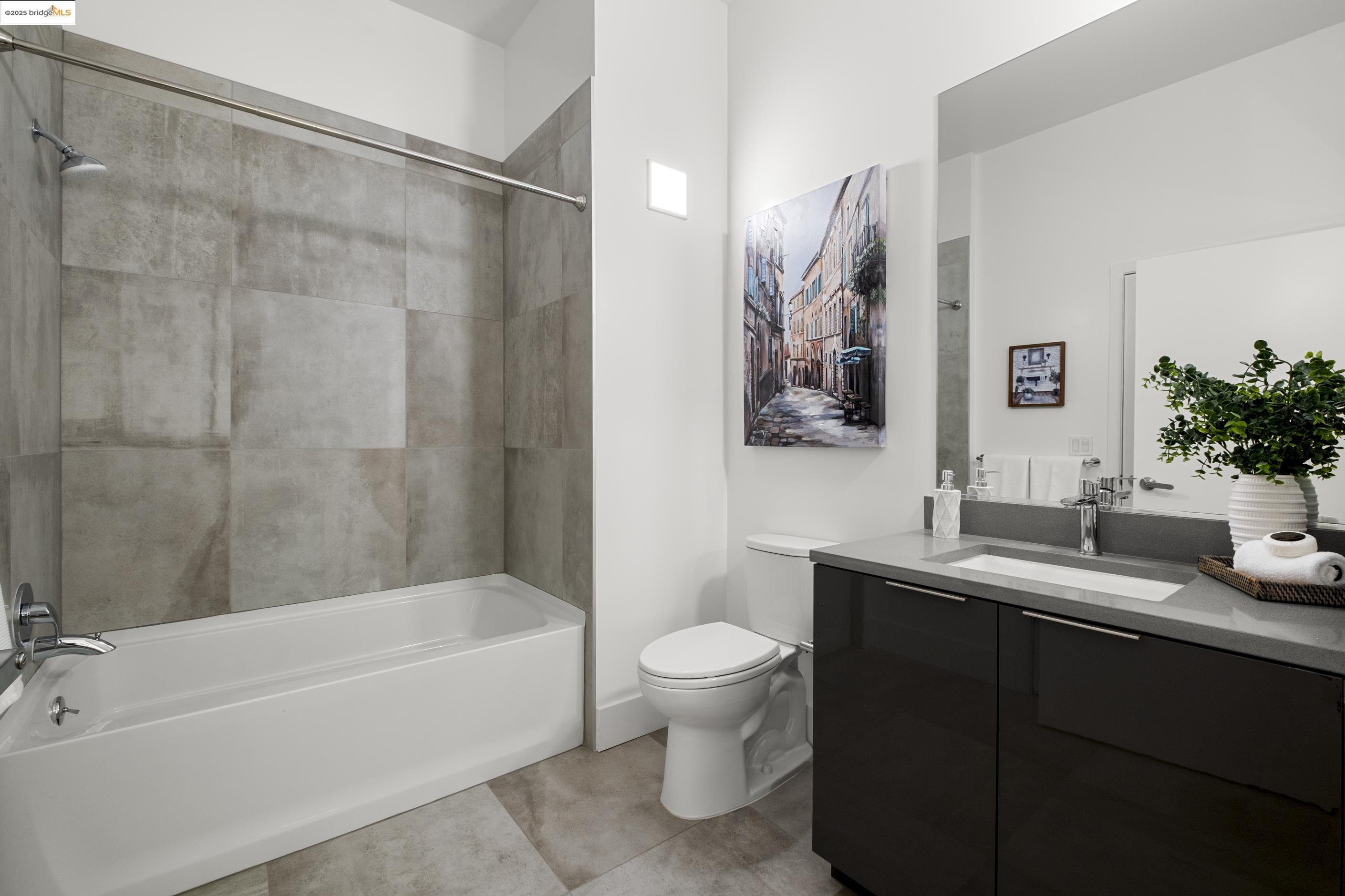 Detail Gallery Image 18 of 25 For 1545 32nd Street #104,  Oakland,  CA 94608 - 2 Beds | 2 Baths