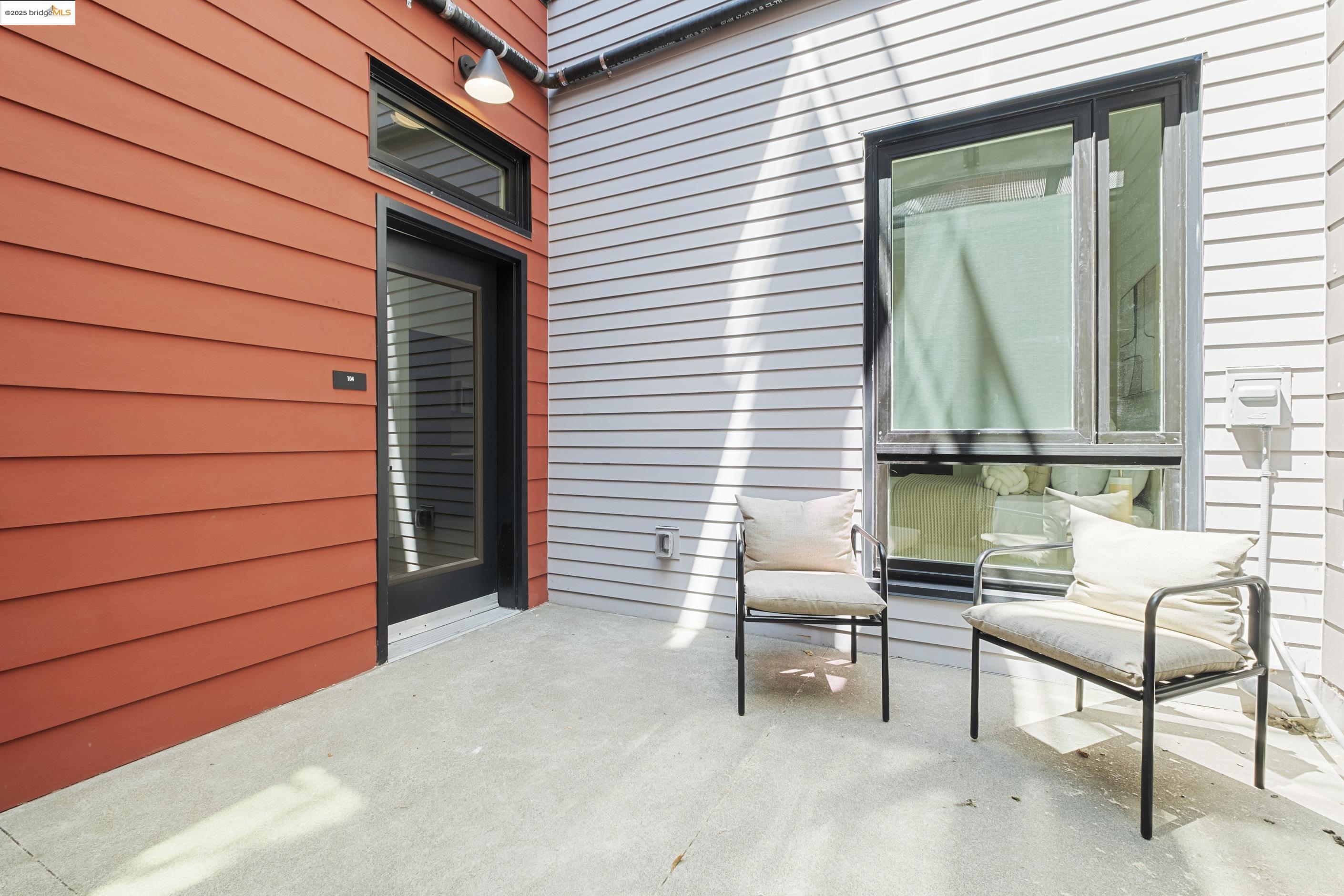 Detail Gallery Image 24 of 25 For 1545 32nd Street #104,  Oakland,  CA 94608 - 2 Beds | 2 Baths