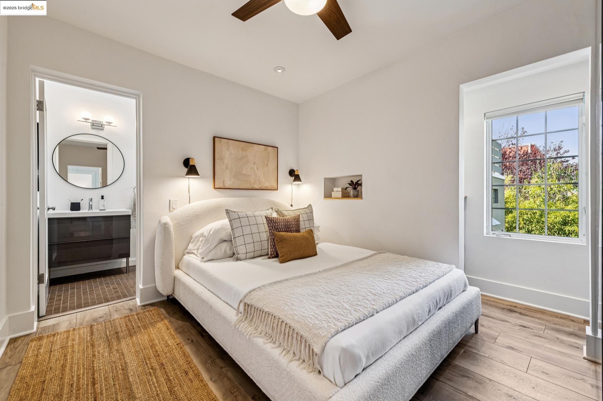 Detail Gallery Image 15 of 50 For 1340 Eighth St, Berkeley,  CA 94710 - 3 Beds | 3 Baths