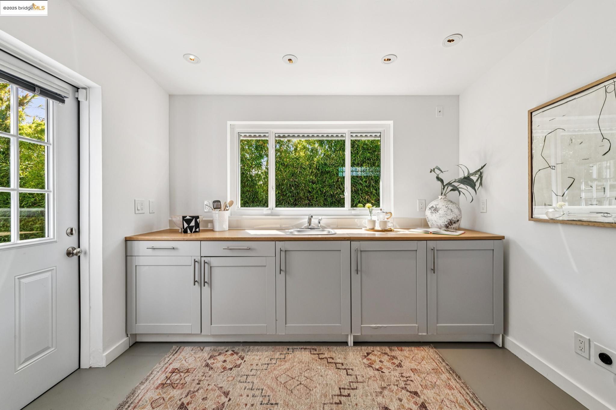 Detail Gallery Image 29 of 50 For 1340 Eighth St, Berkeley,  CA 94710 - 3 Beds | 3 Baths