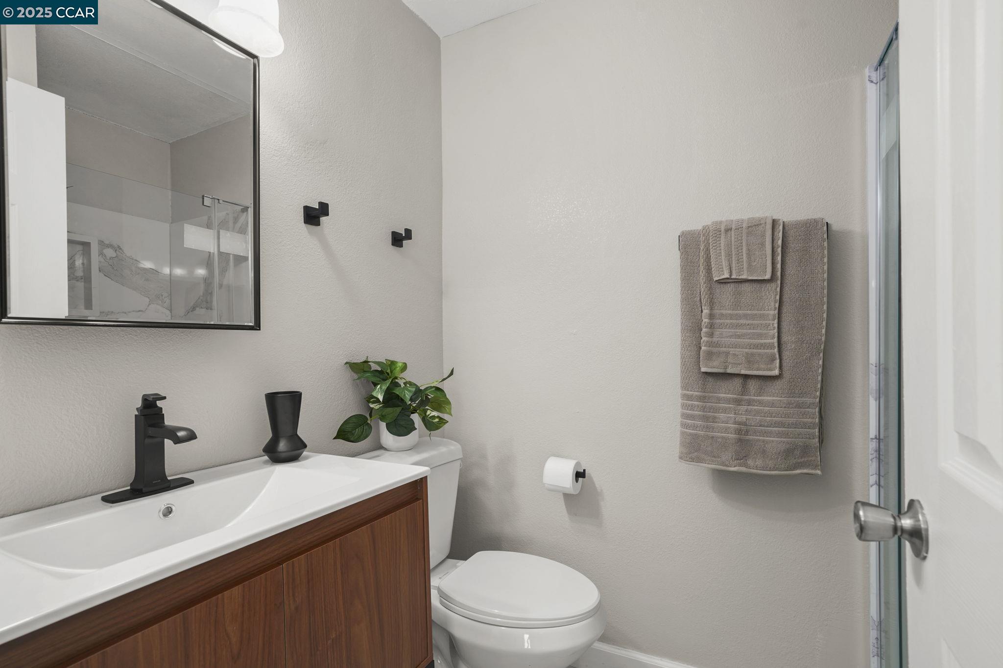 Photo #11: 41112015 Listing: Photo #11