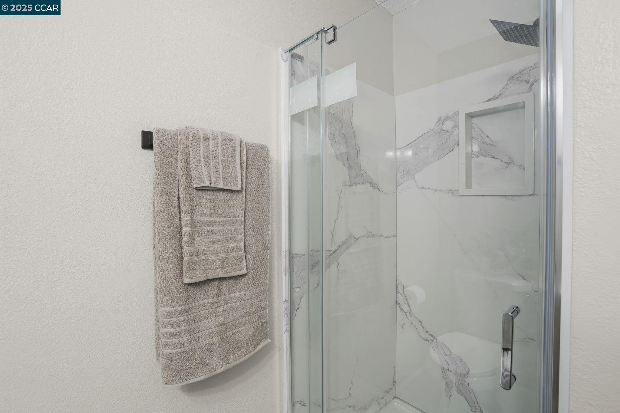 Photo #10: 41112015 Listing: Photo #10