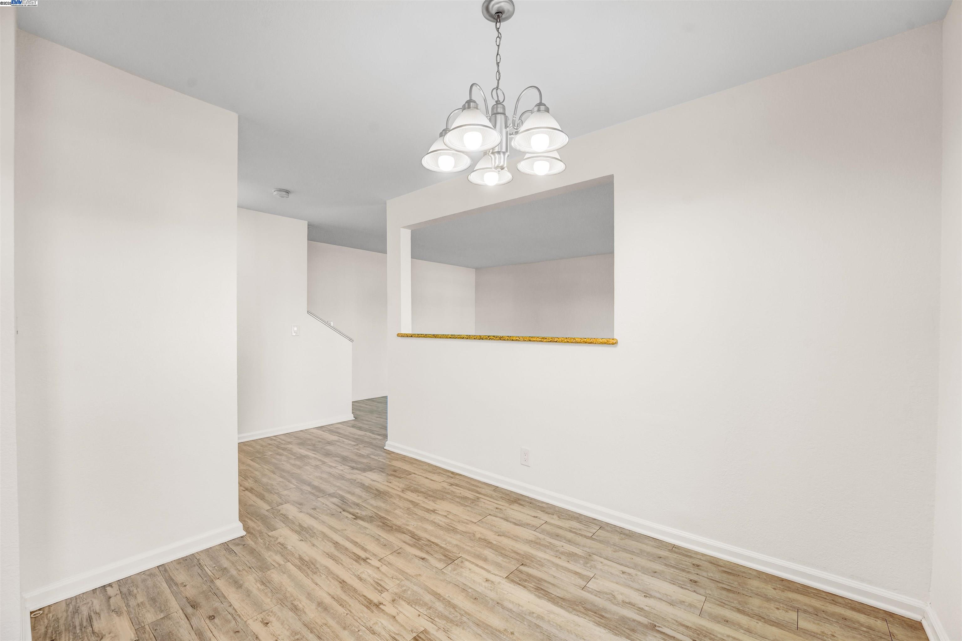 Detail Gallery Image 16 of 48 For 650 Fargo Ave #4,  San Leandro,  CA 94579 - 3 Beds | 2/1 Baths