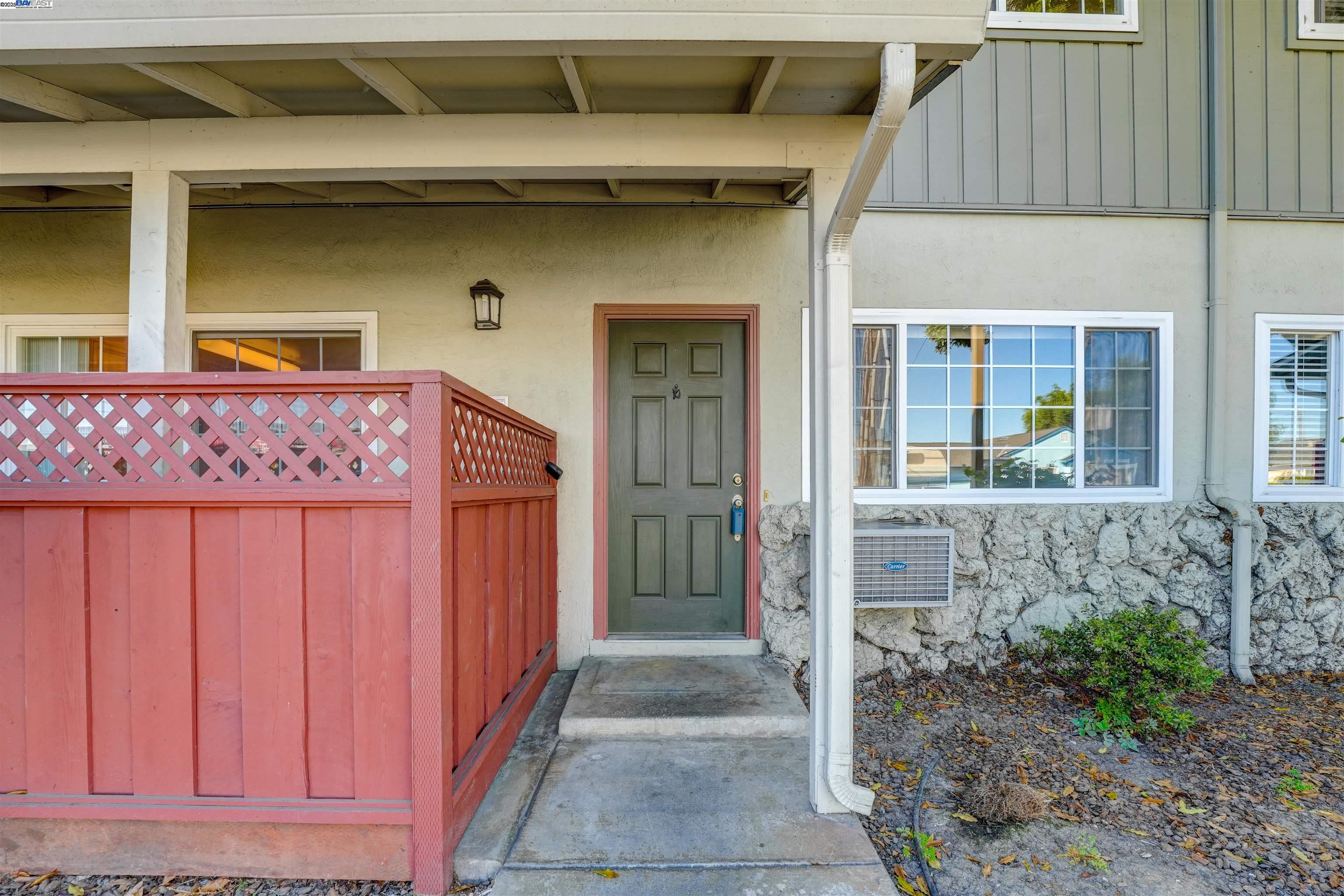 Photo #3: 41112017 Listing 
