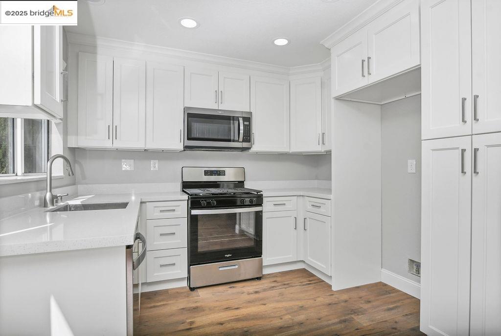Detail Gallery Image 17 of 29 For 5124 Grass Valley Way, Antioch,  CA 94531 - 3 Beds | 2/1 Baths