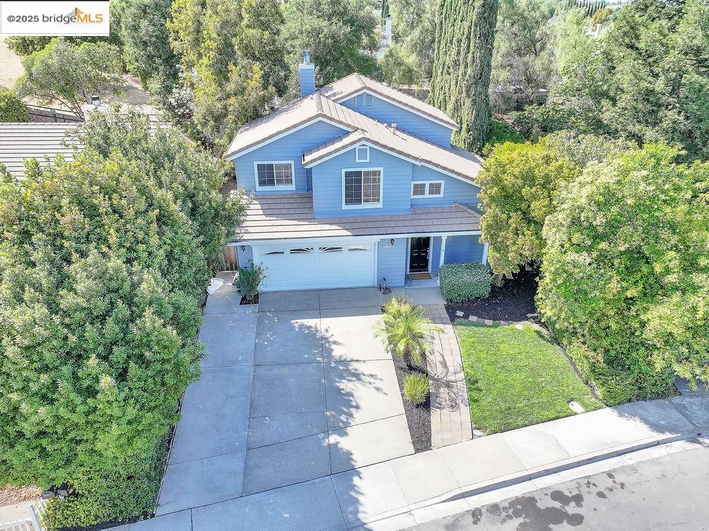 Detail Gallery Image 3 of 29 For 5124 Grass Valley Way, Antioch,  CA 94531 - 3 Beds | 2/1 Baths