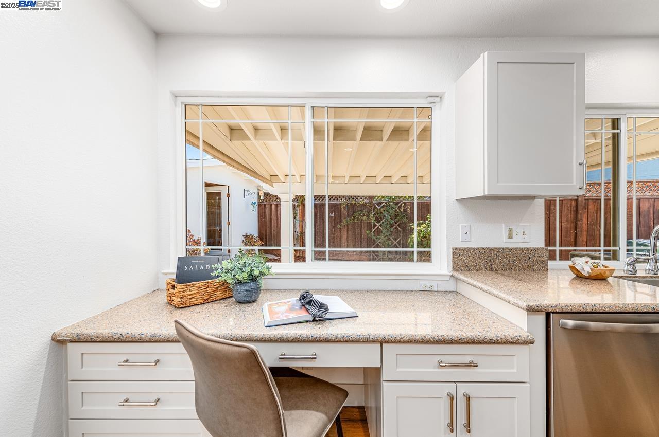 Detail Gallery Image 16 of 59 For 2050 Cotterell Ct, Pleasanton,  CA 94566 - 4 Beds | 3 Baths