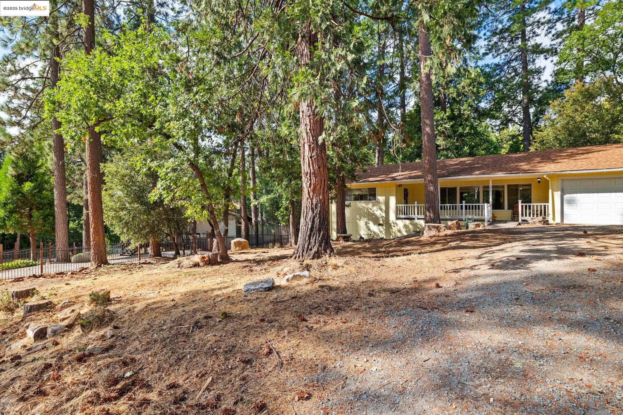 Detail Gallery Image 2 of 36 For 23718 Fremont Way, Twain Harte,  CA 95383 - 2 Beds | 1/1 Baths