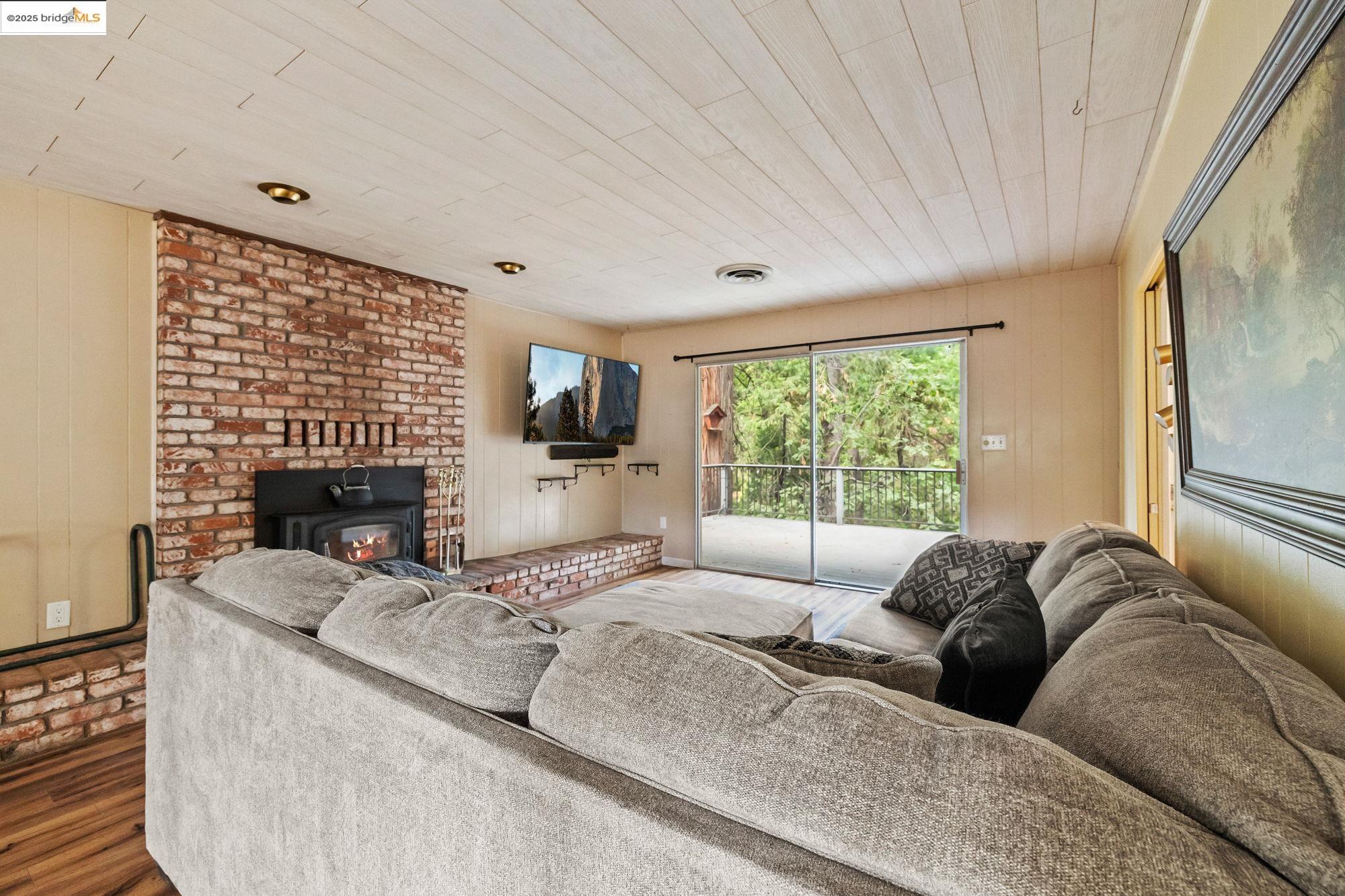 Detail Gallery Image 9 of 36 For 23718 Fremont Way, Twain Harte,  CA 95383 - 2 Beds | 1/1 Baths