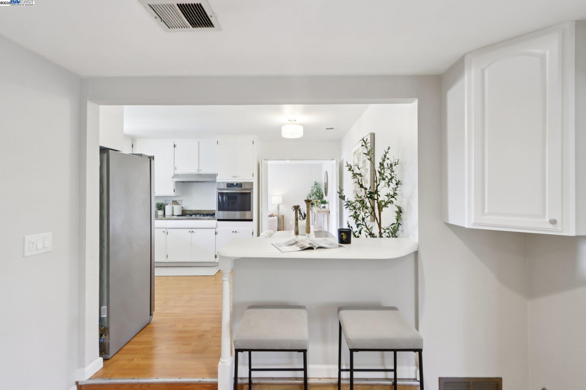 Detail Gallery Image 16 of 55 For 915 Bucknam Ave, Campbell,  CA 95008 - 3 Beds | 2 Baths