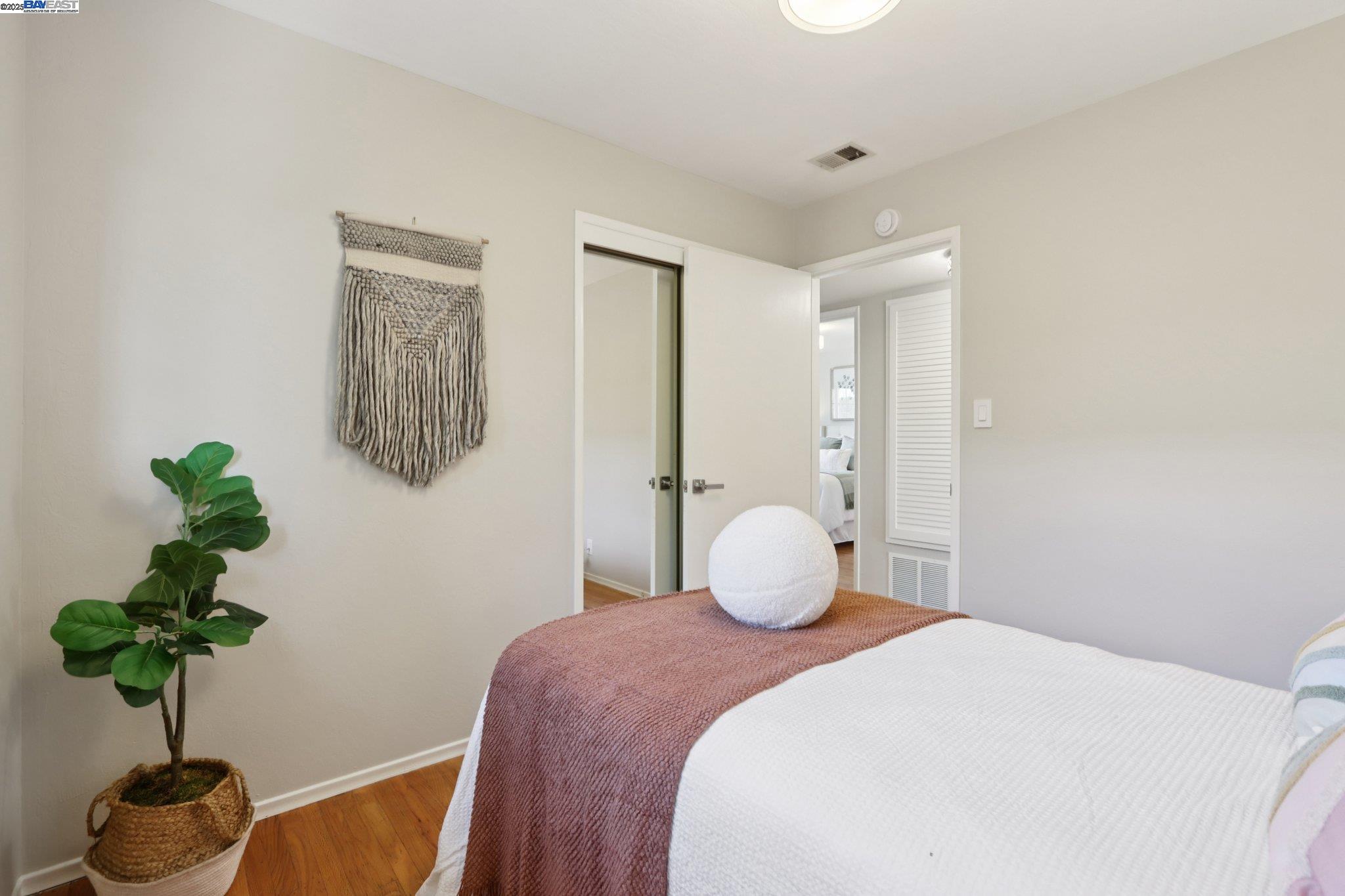Detail Gallery Image 26 of 55 For 915 Bucknam Ave, Campbell,  CA 95008 - 3 Beds | 2 Baths