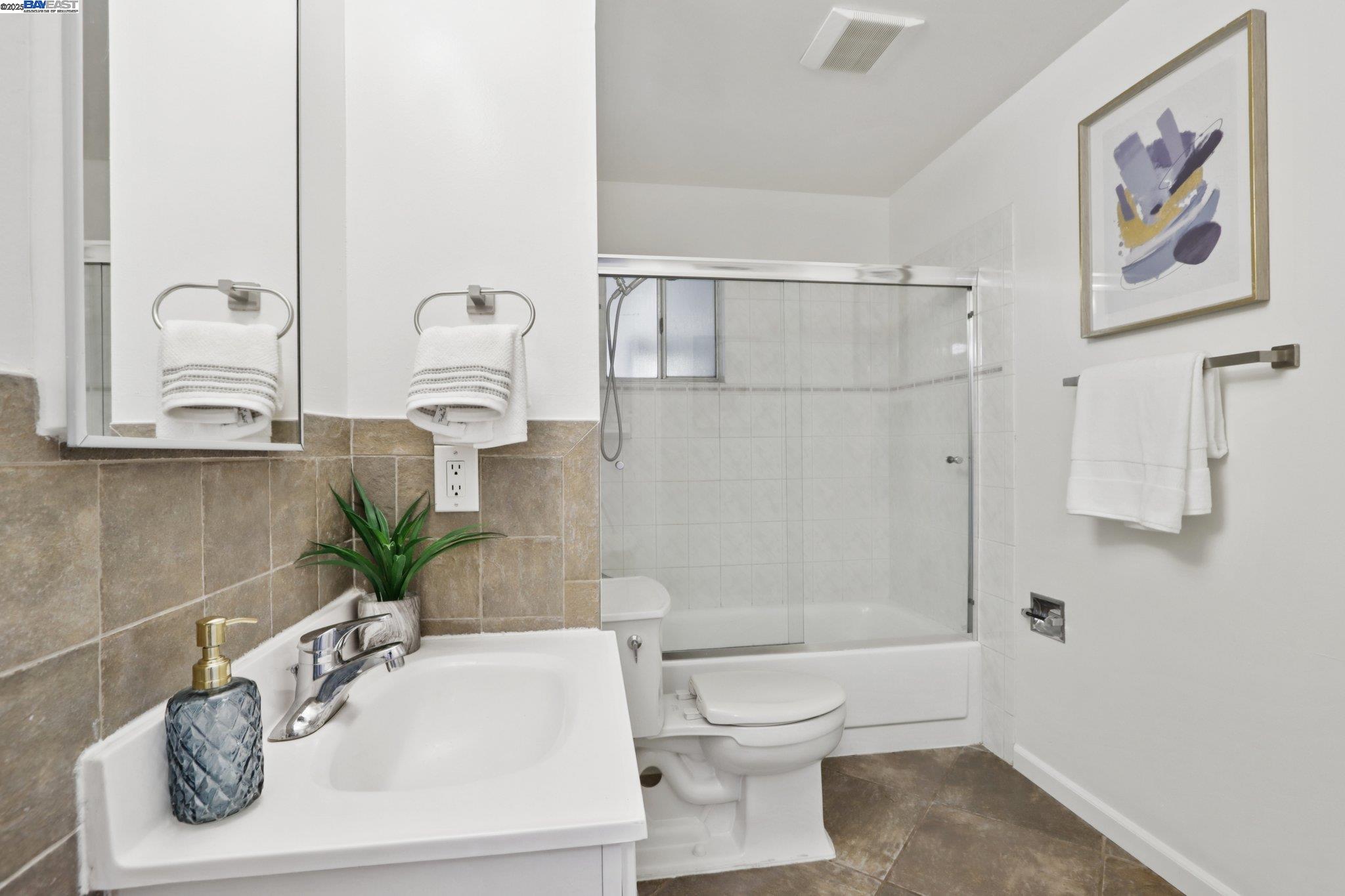 Detail Gallery Image 27 of 55 For 915 Bucknam Ave, Campbell,  CA 95008 - 3 Beds | 2 Baths