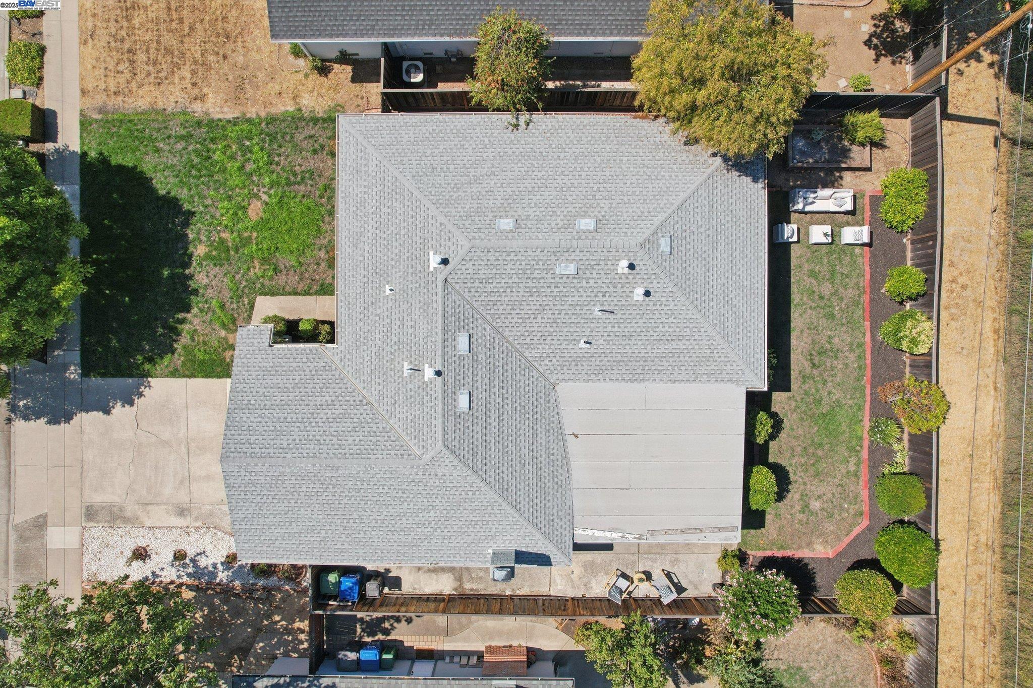 Detail Gallery Image 48 of 55 For 915 Bucknam Ave, Campbell,  CA 95008 - 3 Beds | 2 Baths