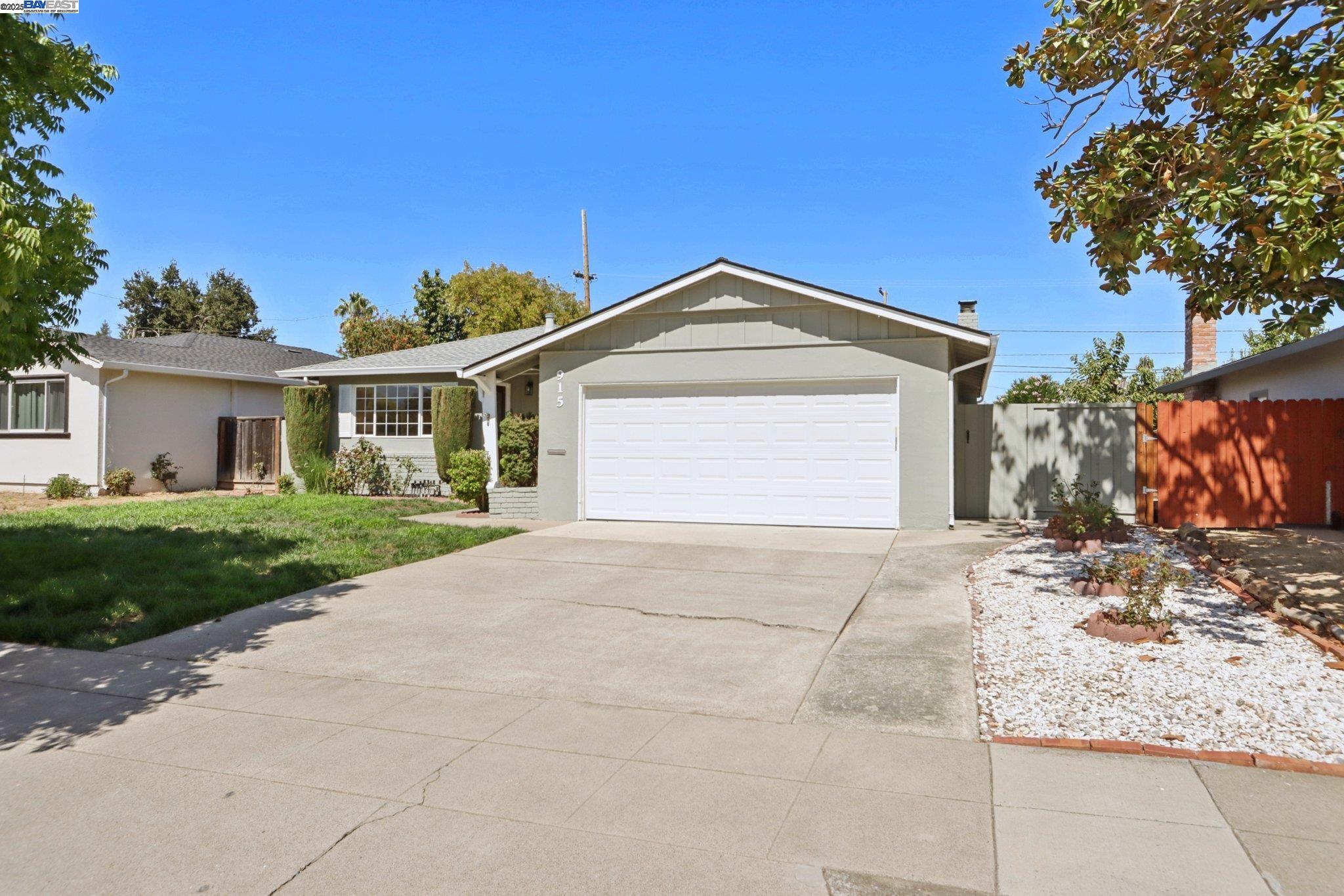 Detail Gallery Image 54 of 55 For 915 Bucknam Ave, Campbell,  CA 95008 - 3 Beds | 2 Baths