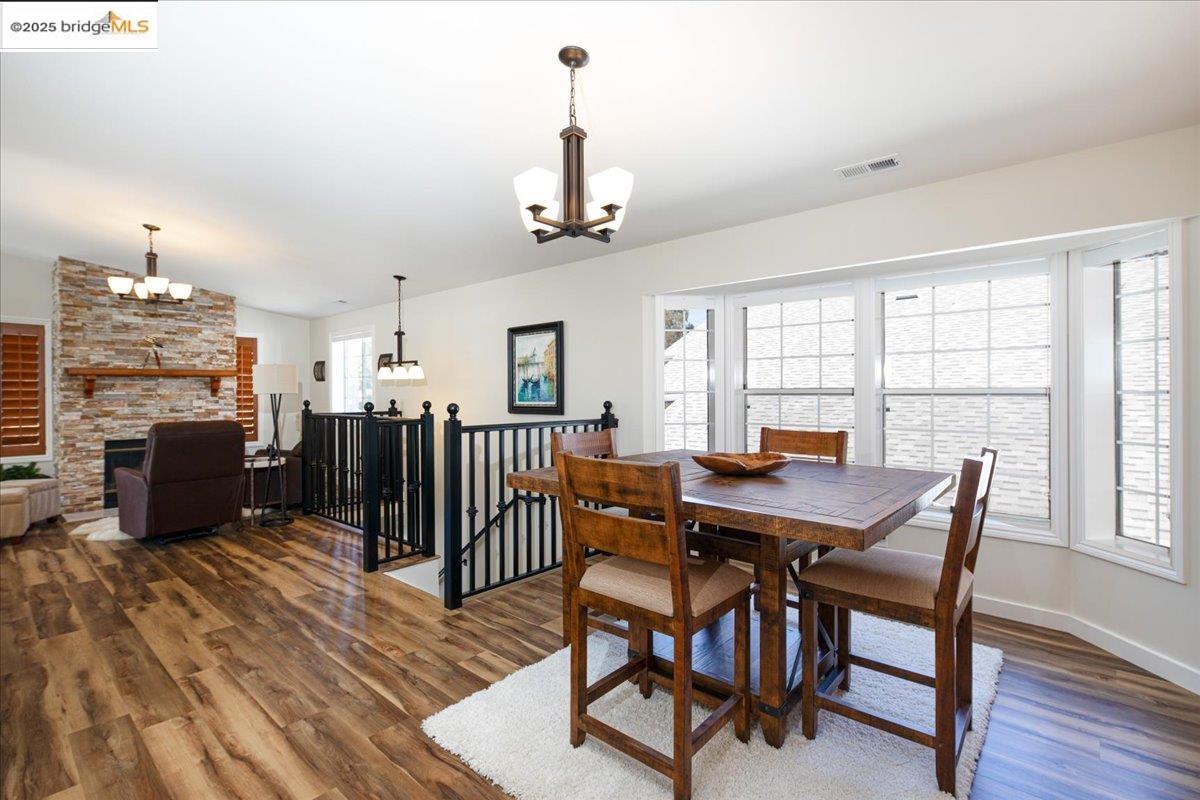 Detail Gallery Image 7 of 31 For 9400 Mountain Blvd, Oakland,  CA 94605 - 5 Beds | 3 Baths