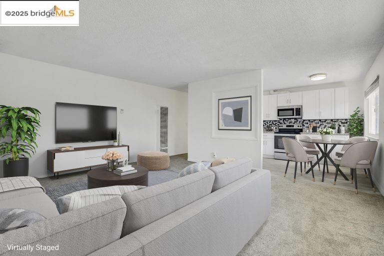 Detail Gallery Image 16 of 32 For 9034 Hillside St, Oakland,  CA 94603 - – Beds | – Baths