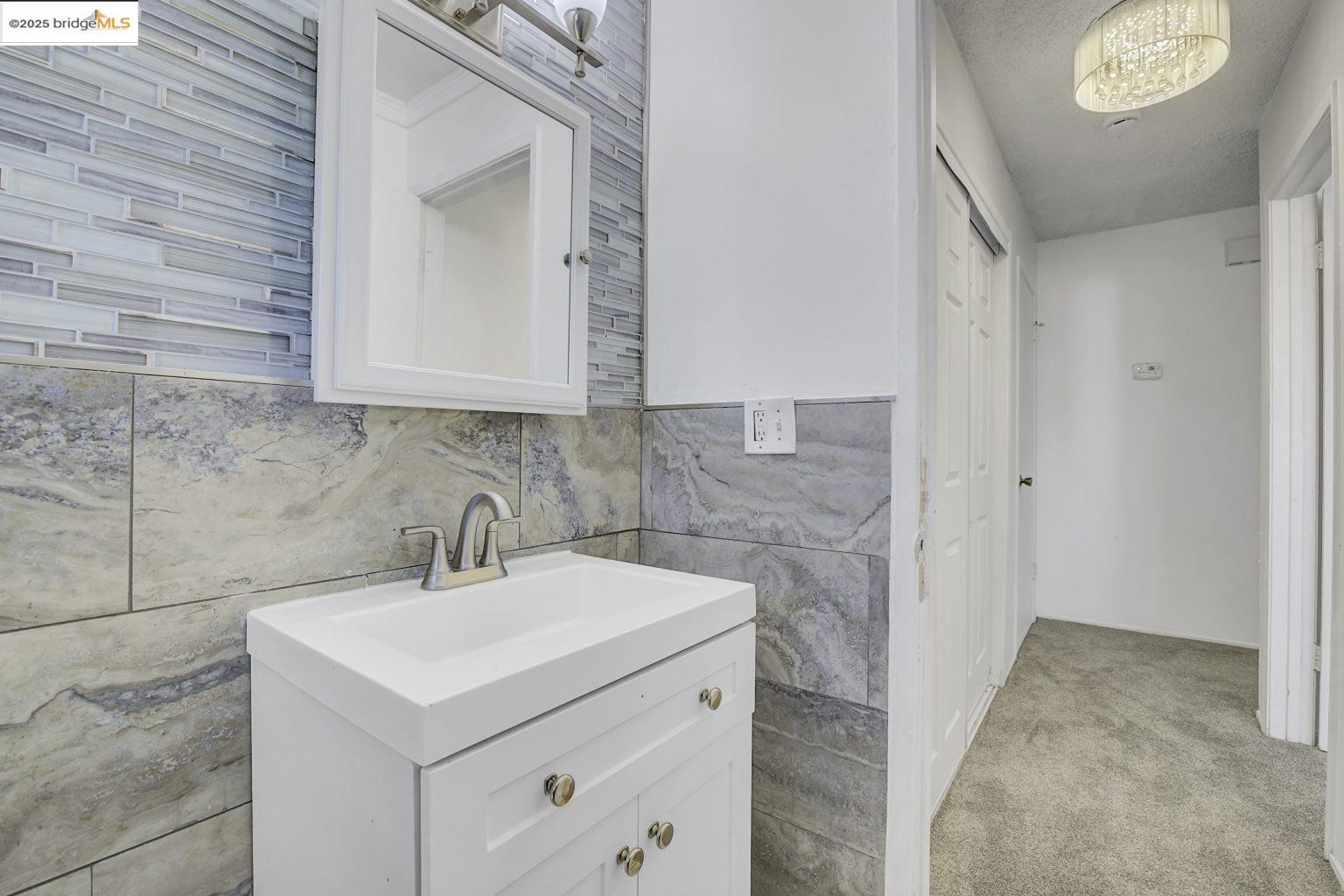 Detail Gallery Image 26 of 32 For 9034 Hillside St, Oakland,  CA 94603 - – Beds | – Baths
