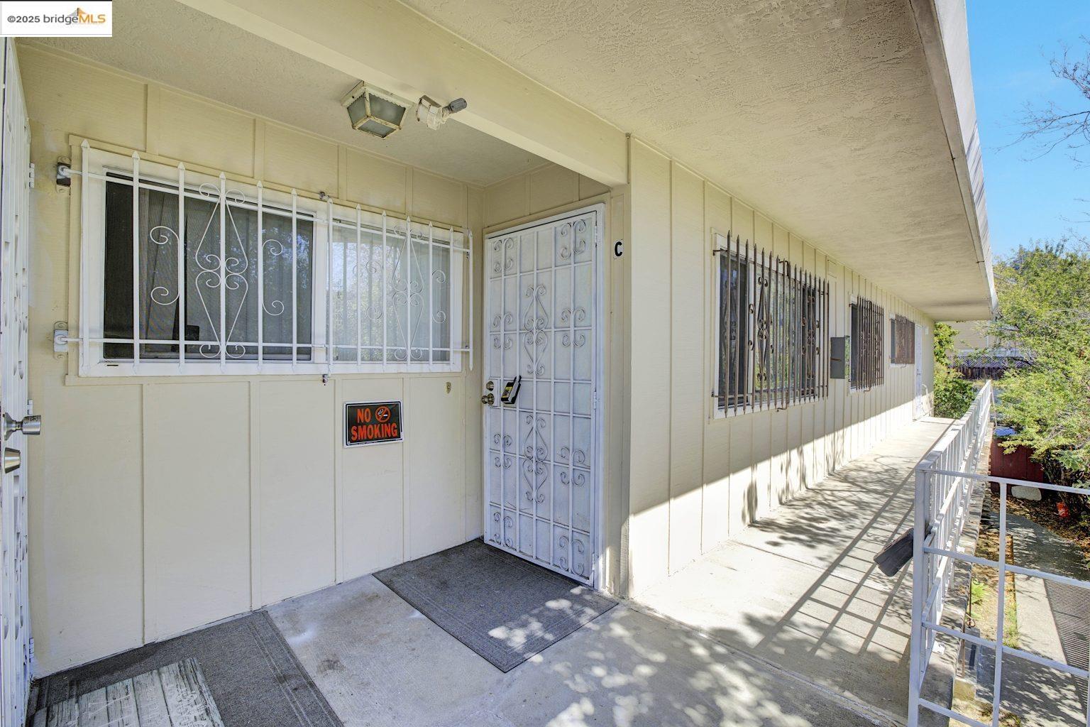 Detail Gallery Image 28 of 32 For 9034 Hillside St, Oakland,  CA 94603 - – Beds | – Baths