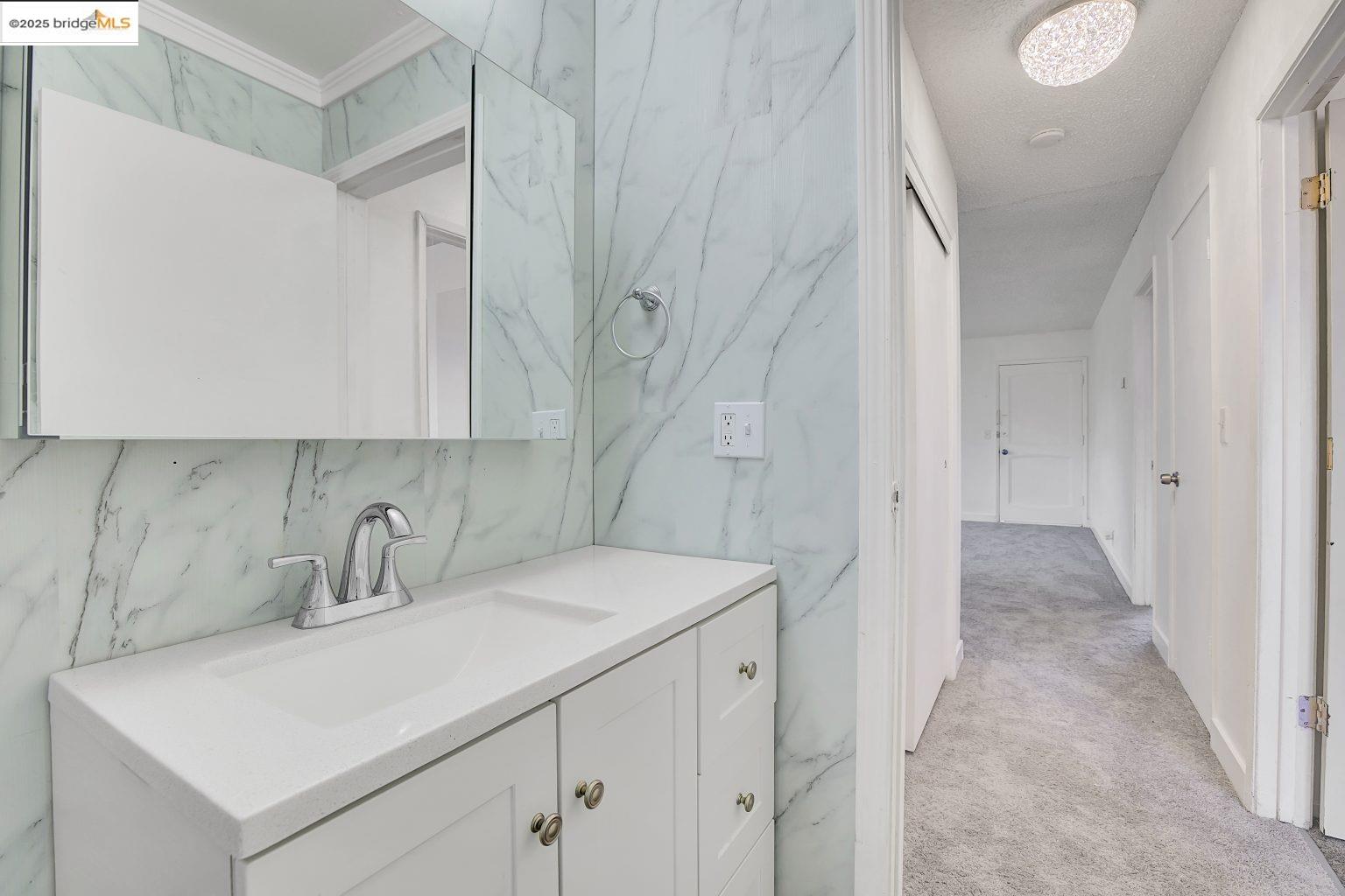 Detail Gallery Image 8 of 32 For 9034 Hillside St, Oakland,  CA 94603 - – Beds | – Baths
