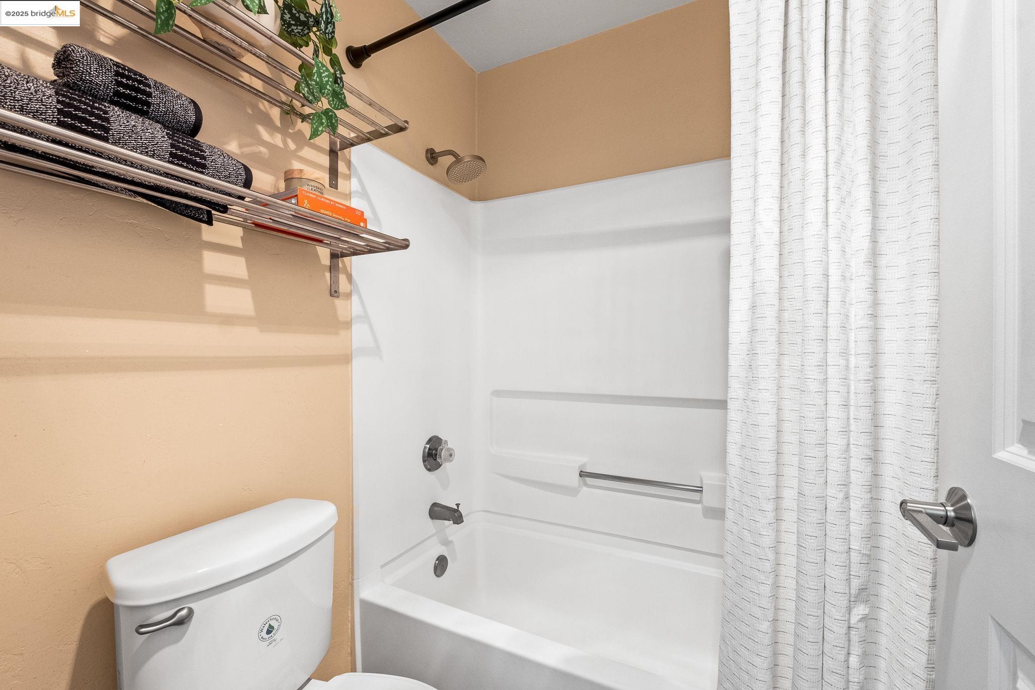 Detail Gallery Image 11 of 41 For 6400 Christie Ave #3119,  Emeryville,  CA 94608 - 0 Beds | 1 Baths
