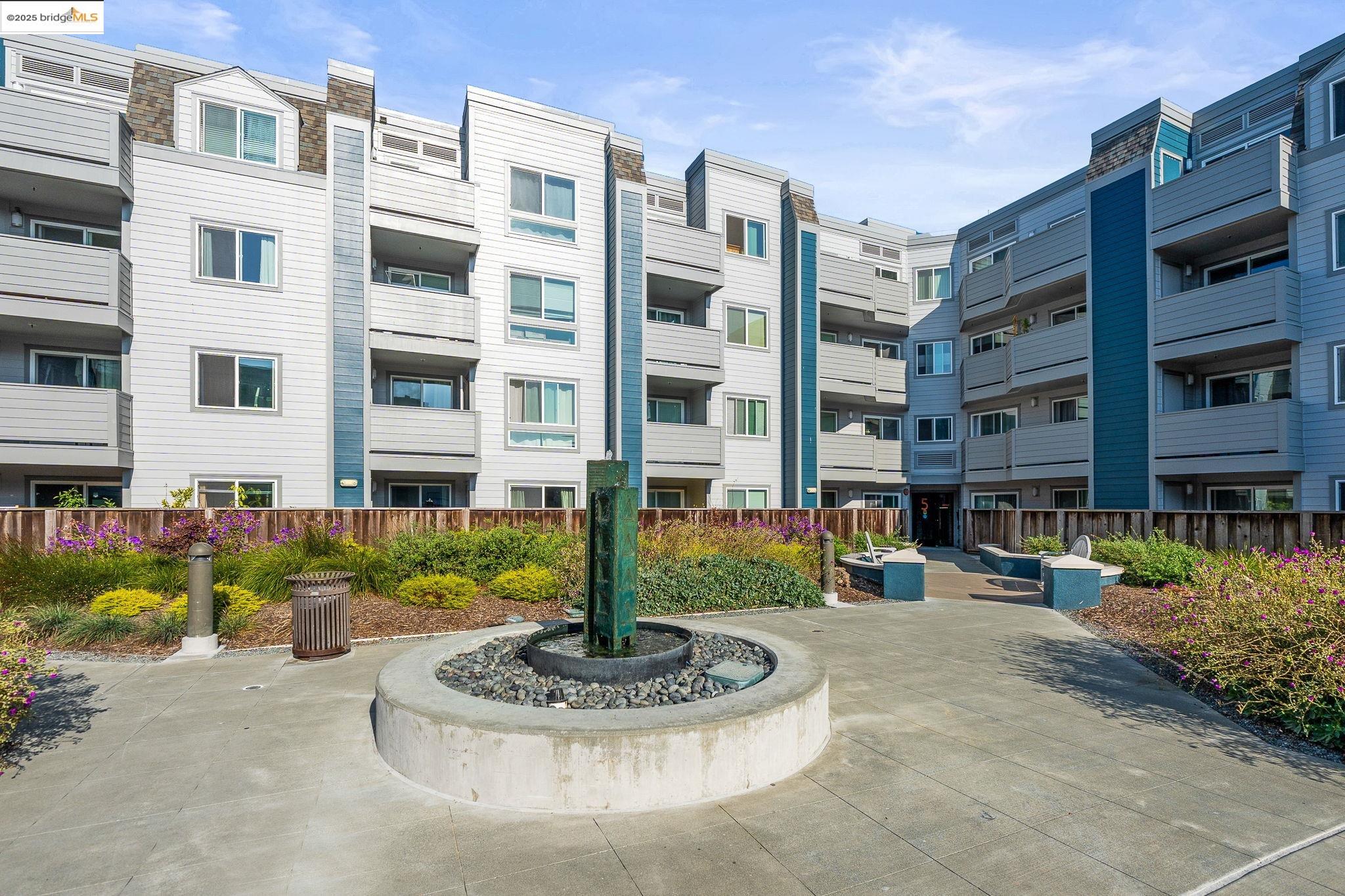 Detail Gallery Image 24 of 41 For 6400 Christie Ave #3119,  Emeryville,  CA 94608 - 0 Beds | 1 Baths