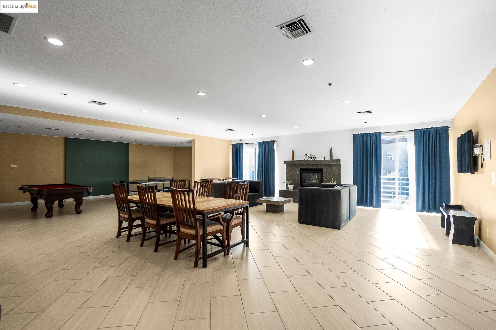 Detail Gallery Image 26 of 41 For 6400 Christie Ave #3119,  Emeryville,  CA 94608 - 0 Beds | 1 Baths