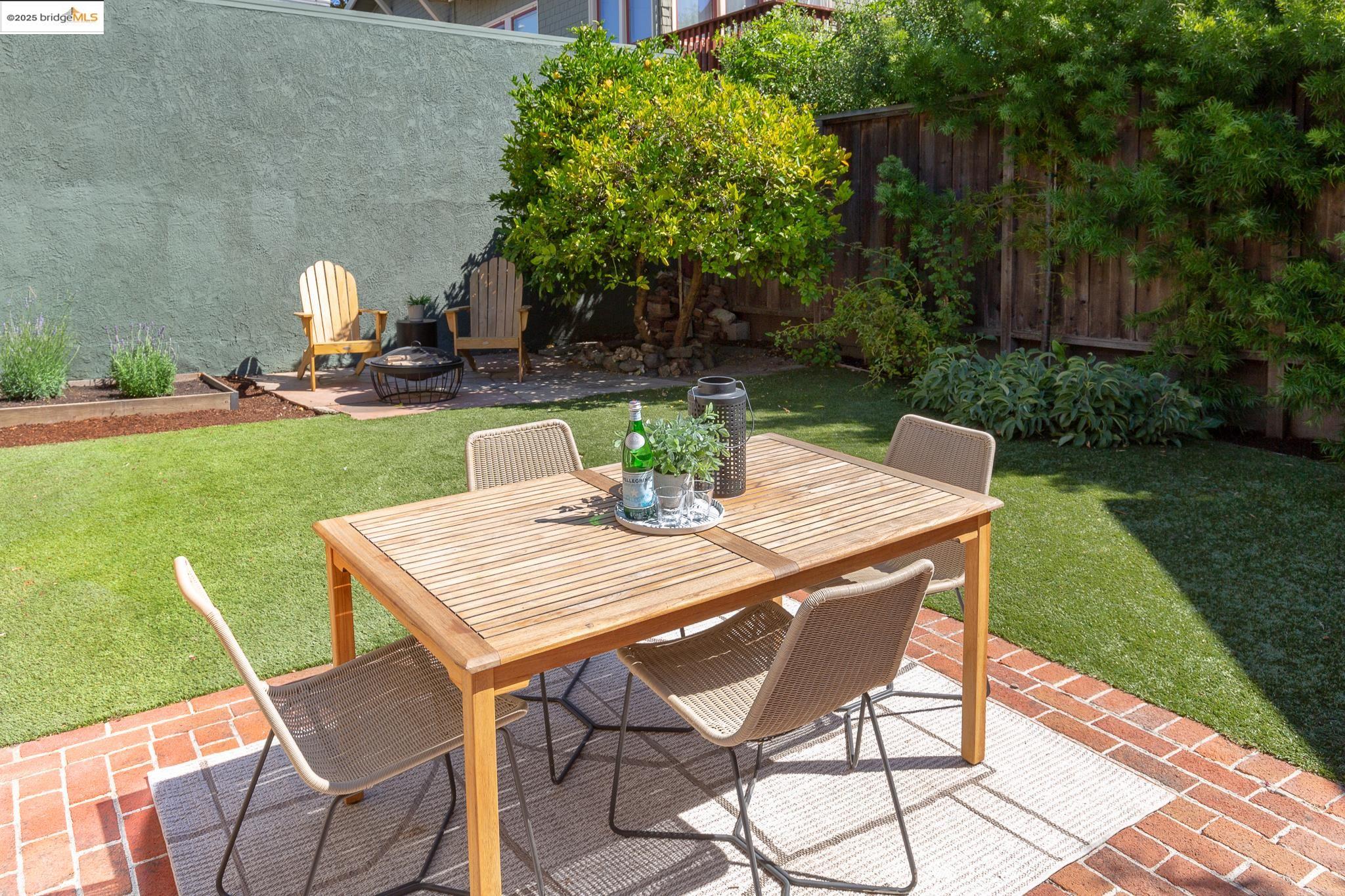 Detail Gallery Image 36 of 45 For 5626 Broadway, Oakland,  CA 94610 - 3 Beds | 1 Baths
