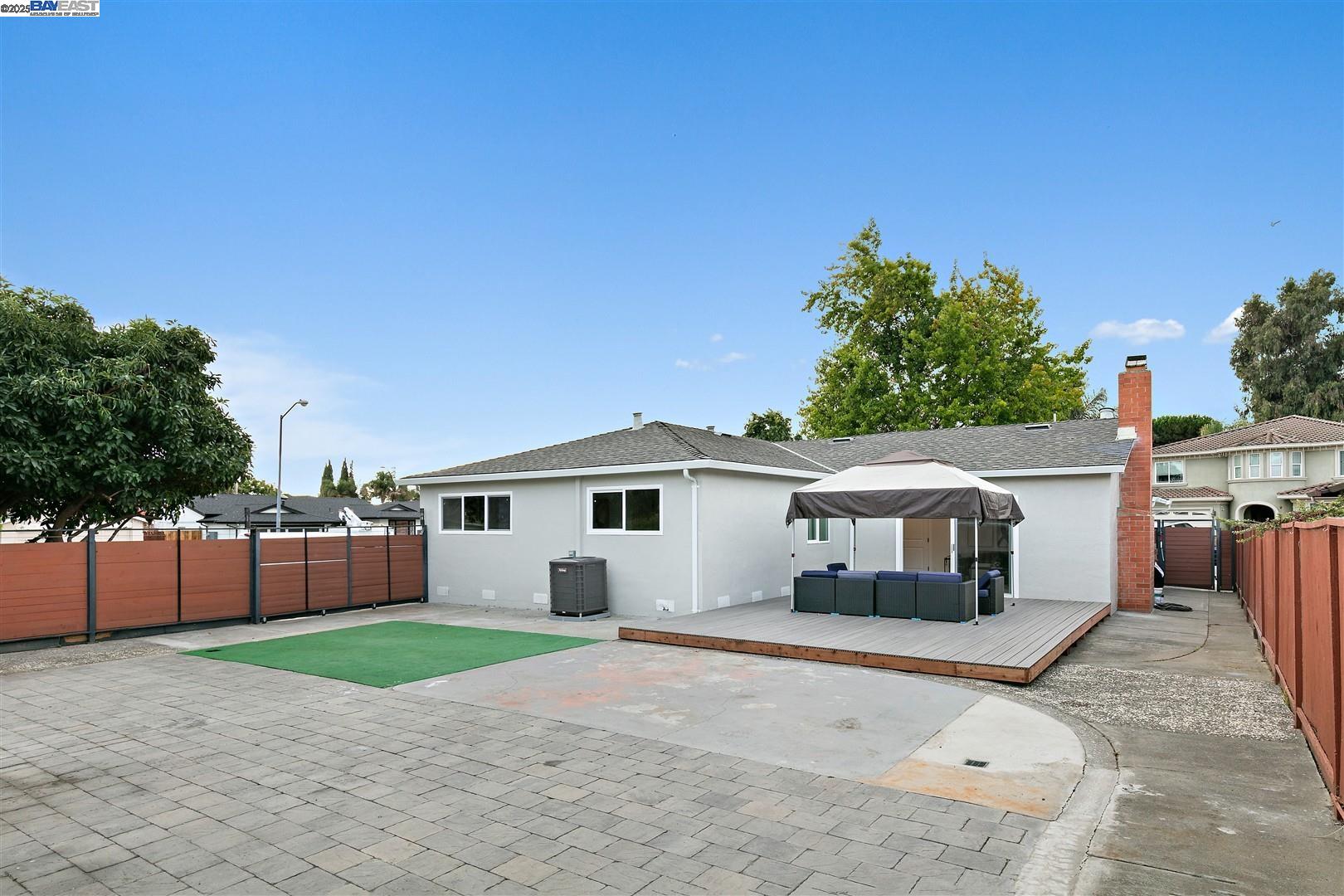 Detail Gallery Image 17 of 28 For 1870 Sherman Dr, Union City,  CA 94587 - 4 Beds | 2 Baths
