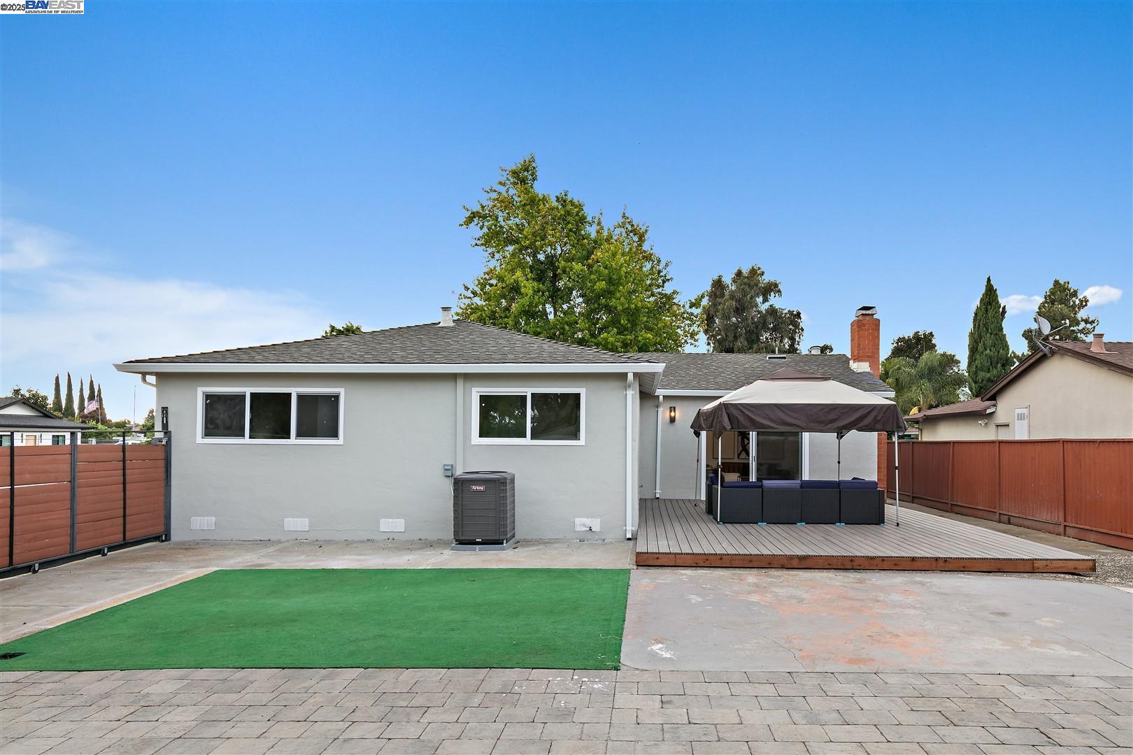 Detail Gallery Image 18 of 28 For 1870 Sherman Dr, Union City,  CA 94587 - 4 Beds | 2 Baths