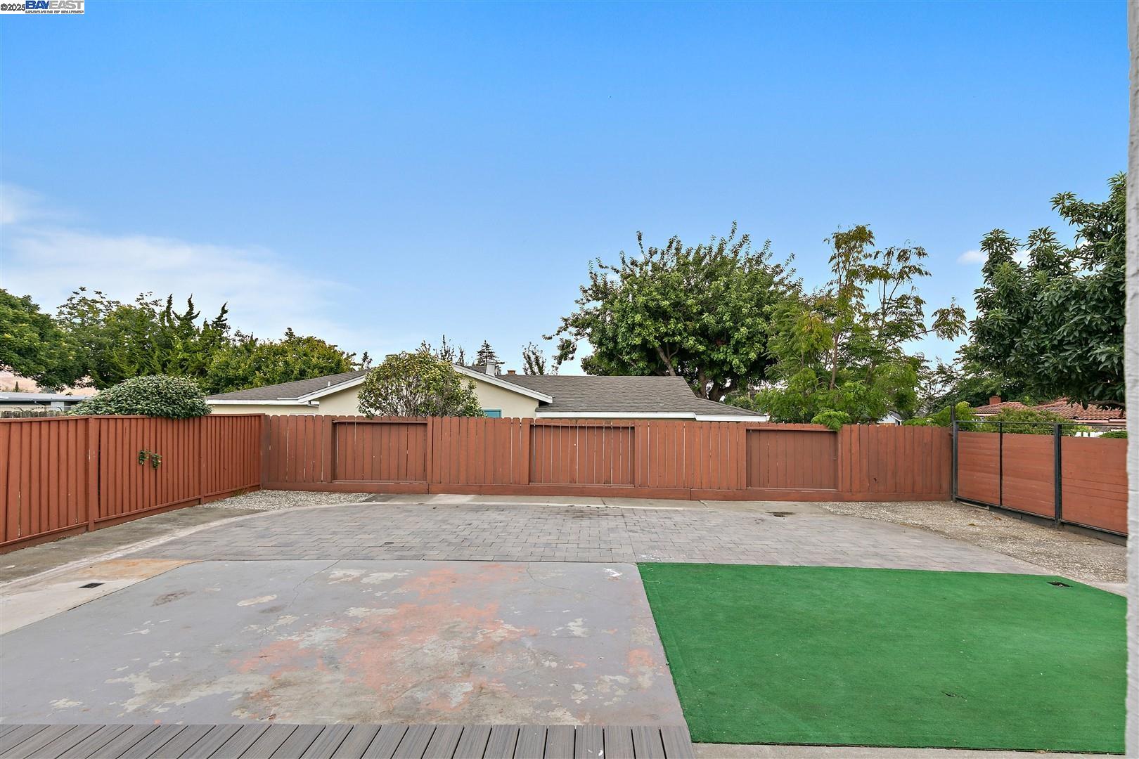 Detail Gallery Image 19 of 28 For 1870 Sherman Dr, Union City,  CA 94587 - 4 Beds | 2 Baths
