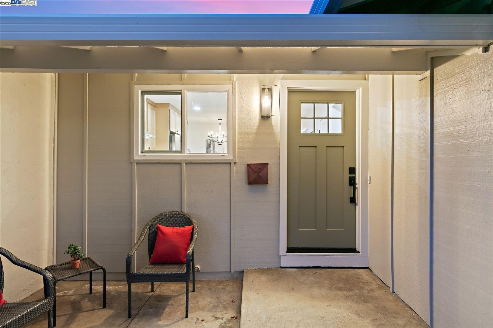 Detail Gallery Image 3 of 28 For 1870 Sherman Dr, Union City,  CA 94587 - 4 Beds | 2 Baths