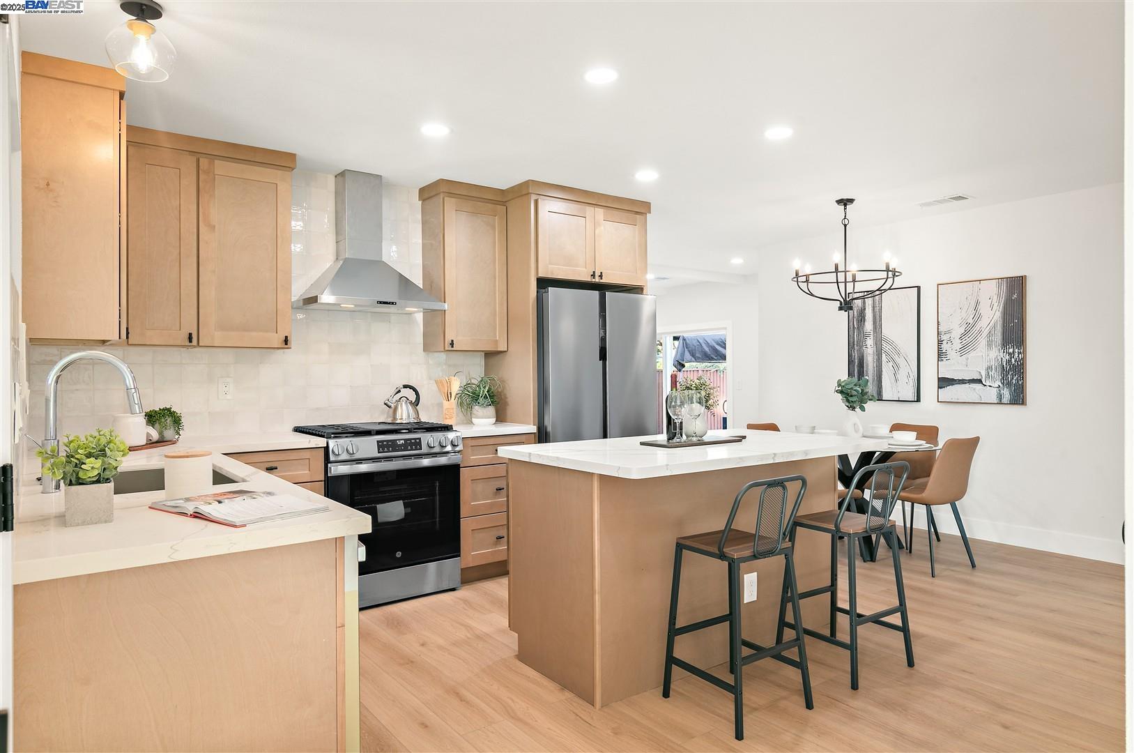 Detail Gallery Image 6 of 28 For 1870 Sherman Dr, Union City,  CA 94587 - 4 Beds | 2 Baths