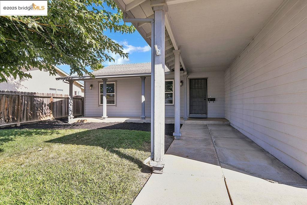 Detail Gallery Image 7 of 33 For 2921 Lucena Way, Antioch,  CA 94509 - 3 Beds | 2 Baths
