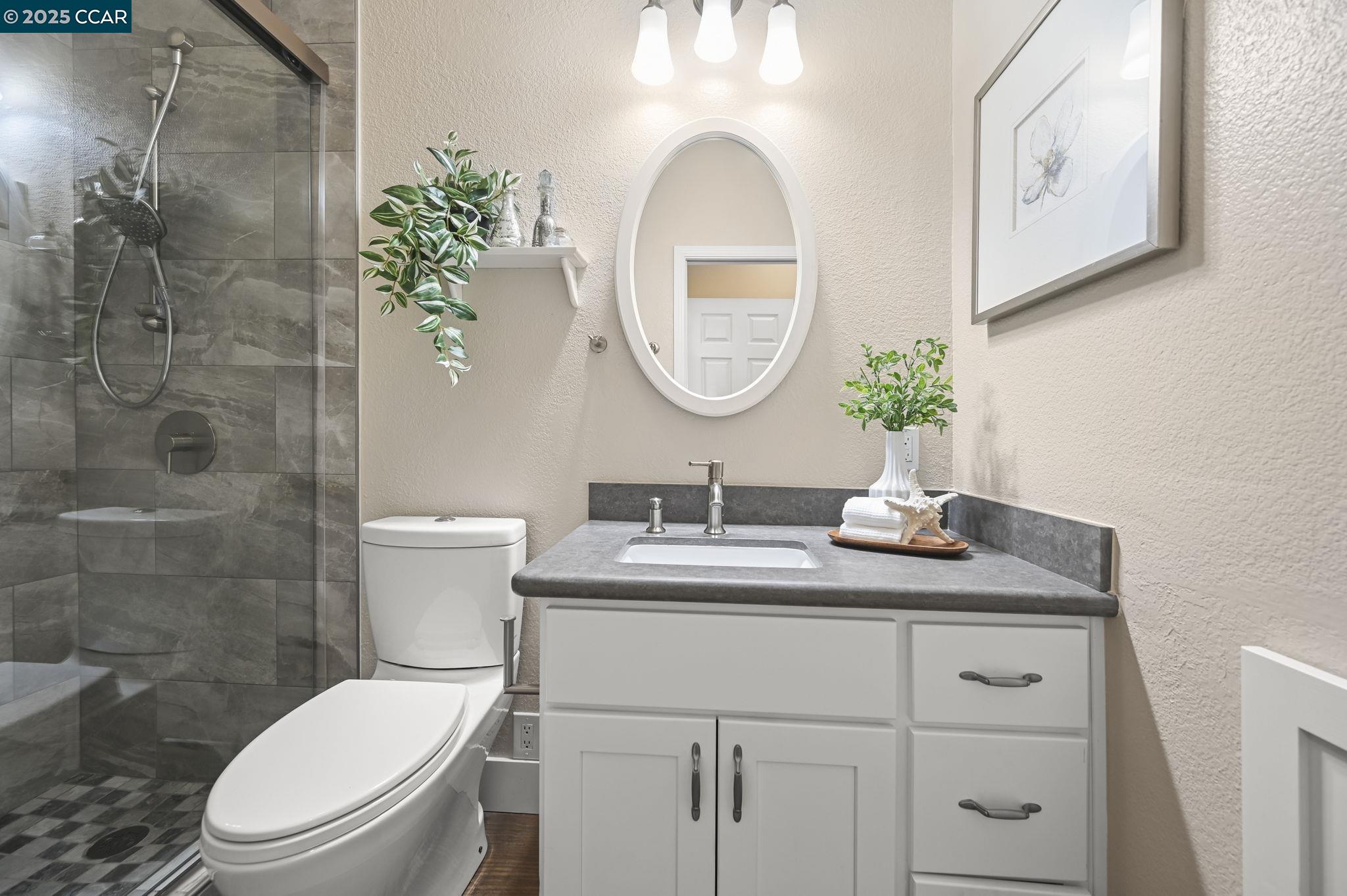 Detail Gallery Image 19 of 33 For 46 Danville Oak Place a,  Danville,  CA 94526 - 2 Beds | 2 Baths