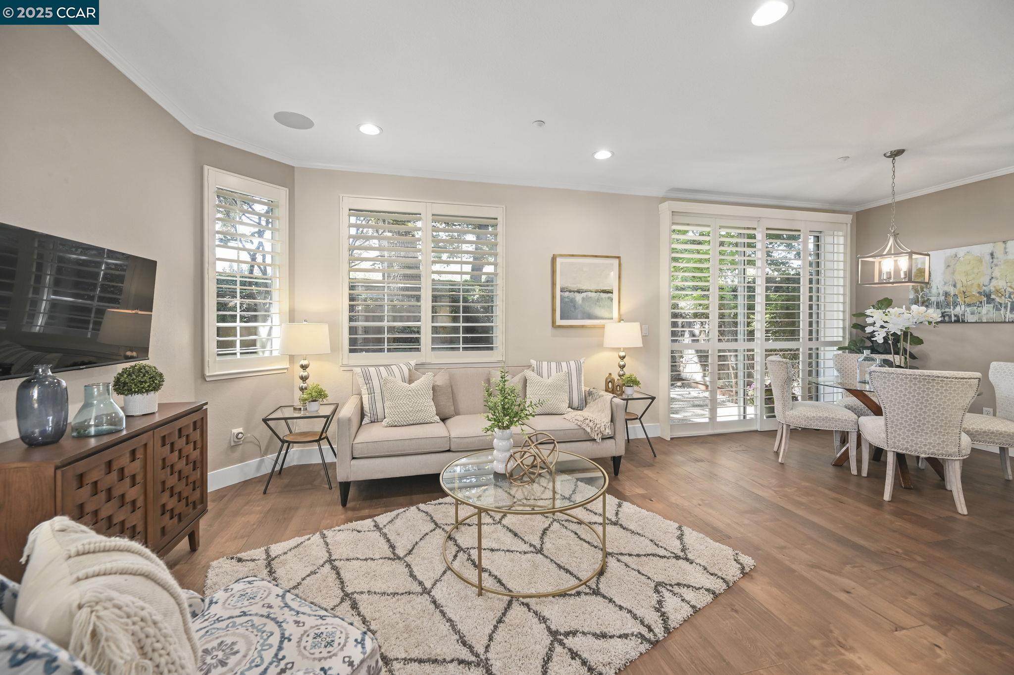 Detail Gallery Image 3 of 33 For 46 Danville Oak Place a,  Danville,  CA 94526 - 2 Beds | 2 Baths