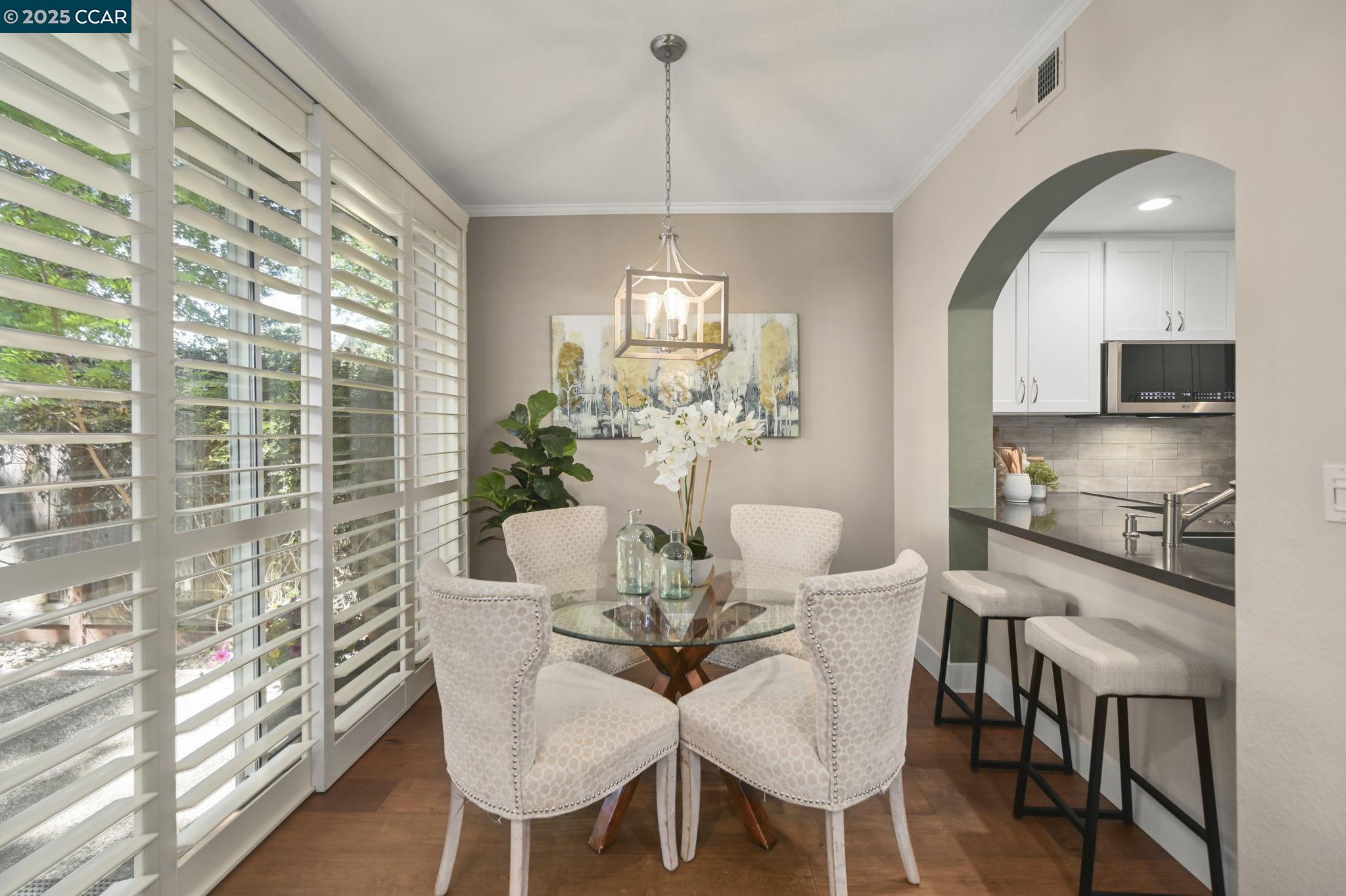 Detail Gallery Image 6 of 33 For 46 Danville Oak Place a,  Danville,  CA 94526 - 2 Beds | 2 Baths