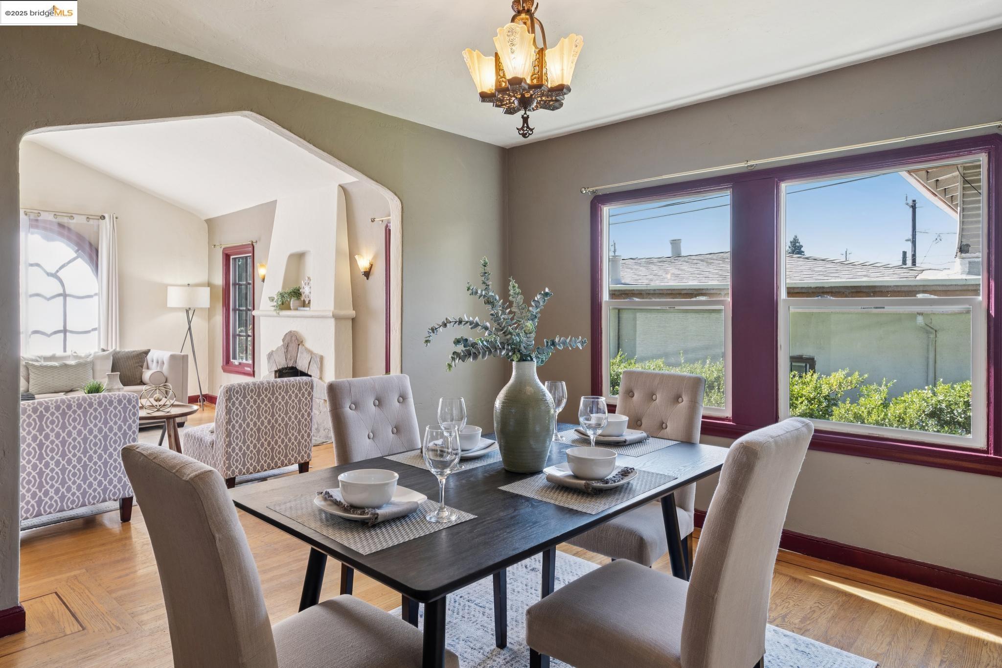 Detail Gallery Image 11 of 41 For 2821 25th Ave, Oakland,  CA 94601 - 3 Beds | 1 Baths