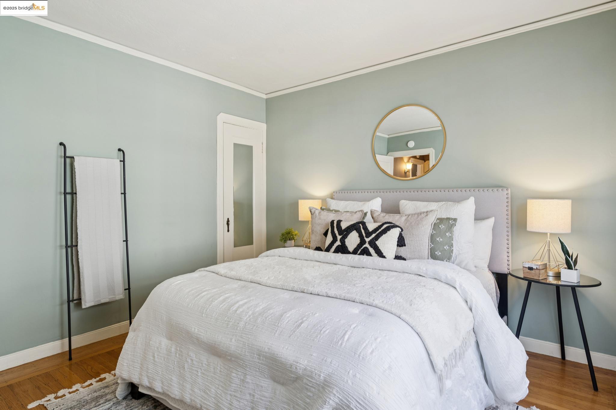 Detail Gallery Image 26 of 41 For 2821 25th Ave, Oakland,  CA 94601 - 3 Beds | 1 Baths