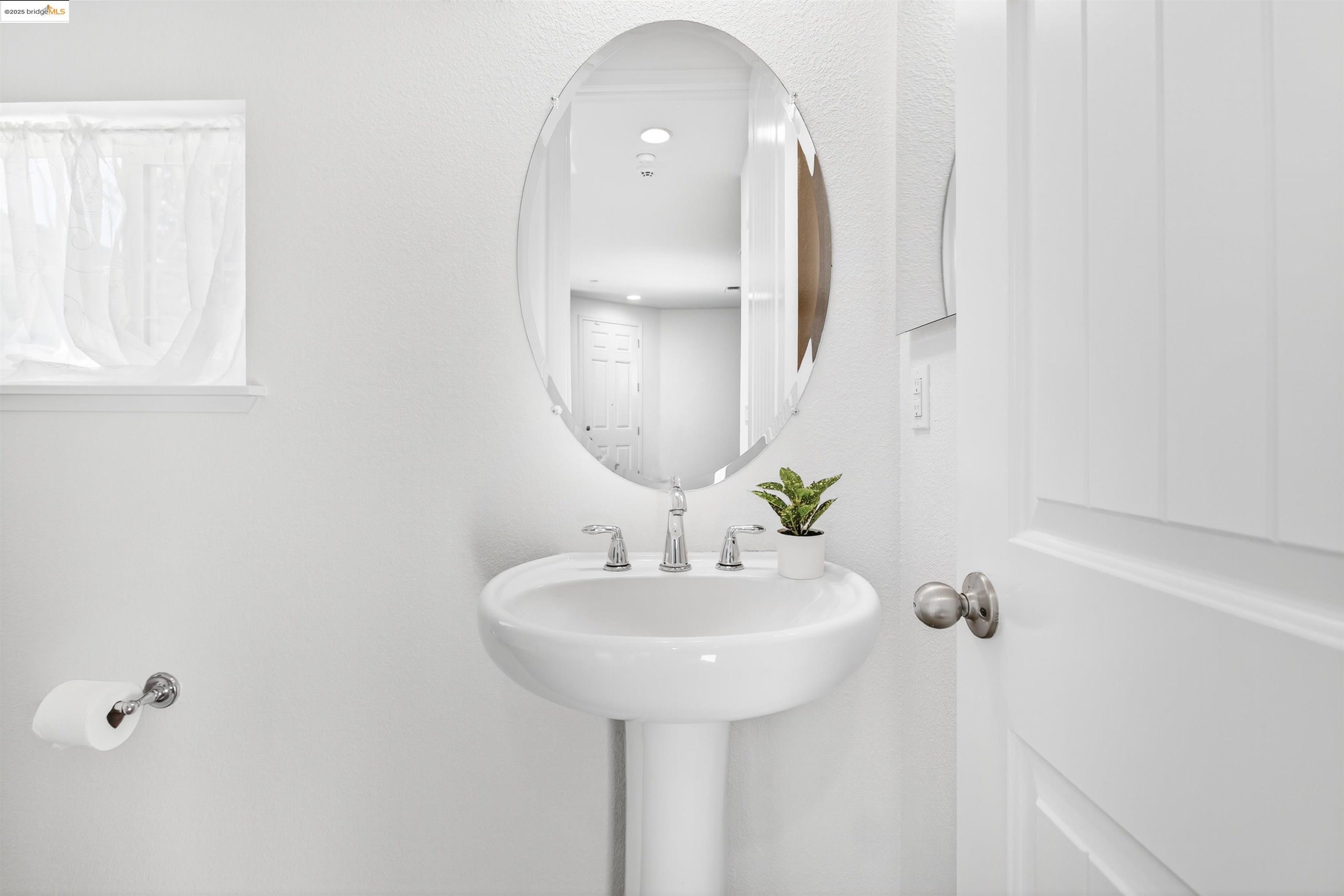 Detail Gallery Image 19 of 43 For 46 Belle Harbor Cir, Pittsburg,  CA 94565 - 4 Beds | 2/1 Baths
