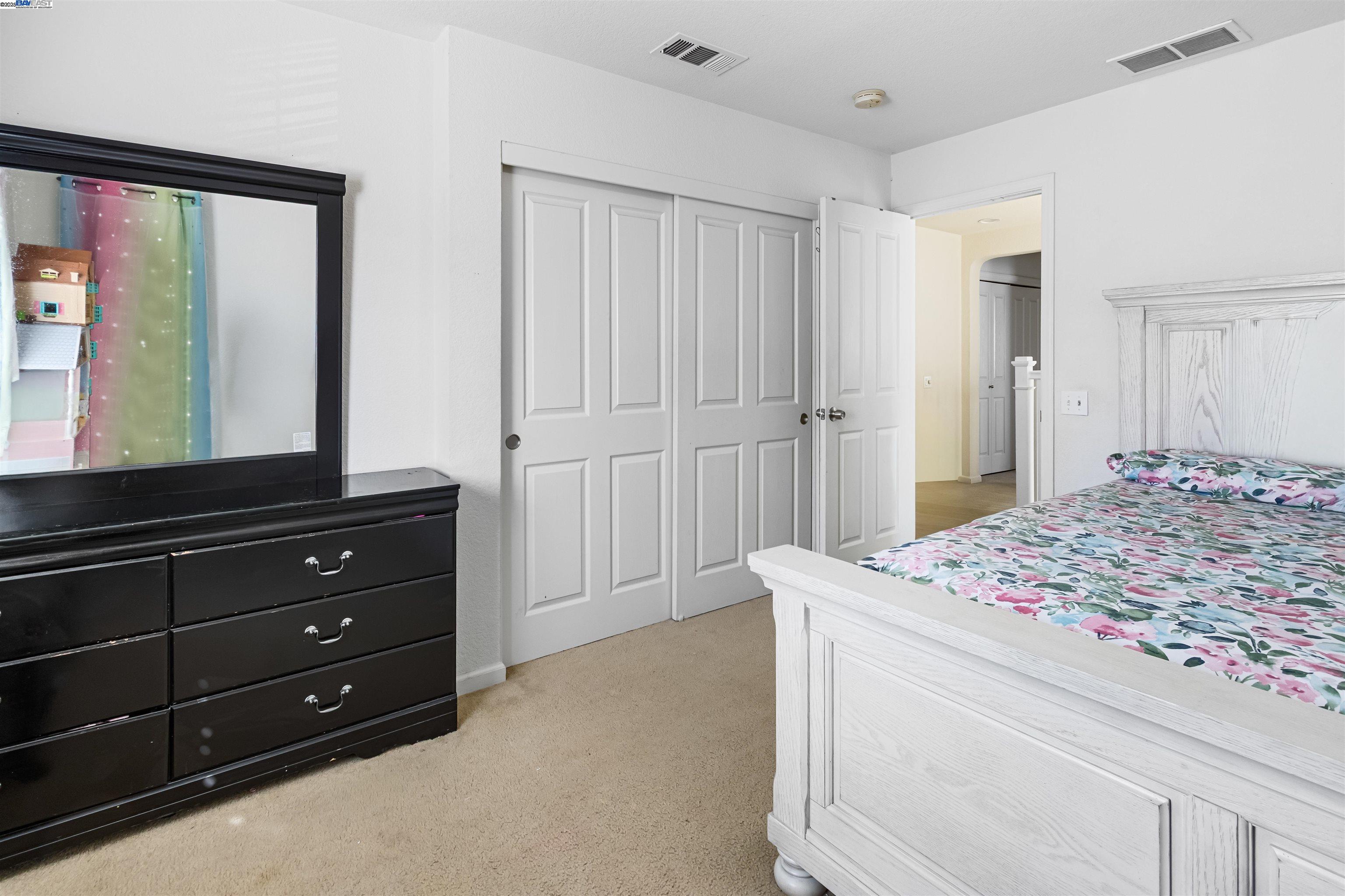 Detail Gallery Image 17 of 36 For 1482 Hearthsong Dr, Manteca,  CA 95337 - 3 Beds | 2/1 Baths