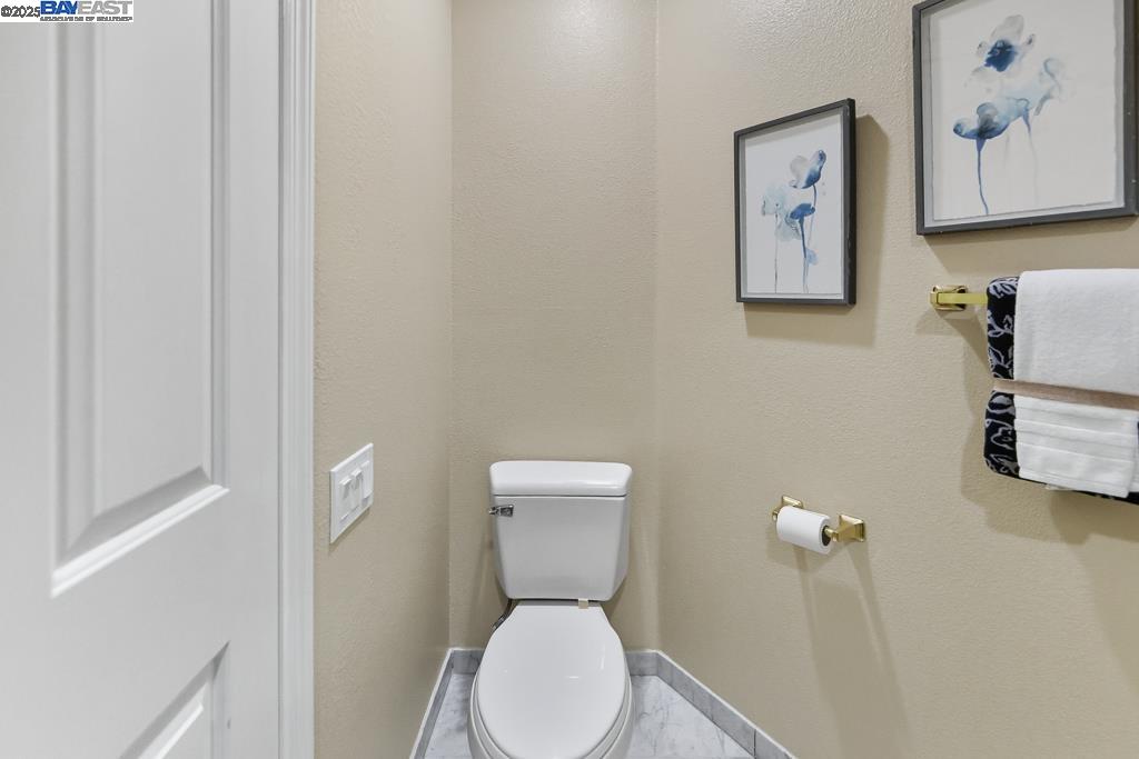 Detail Gallery Image 47 of 57 For 7716 Skyline Blvd, Oakland,  CA 94611 - 4 Beds | 4 Baths