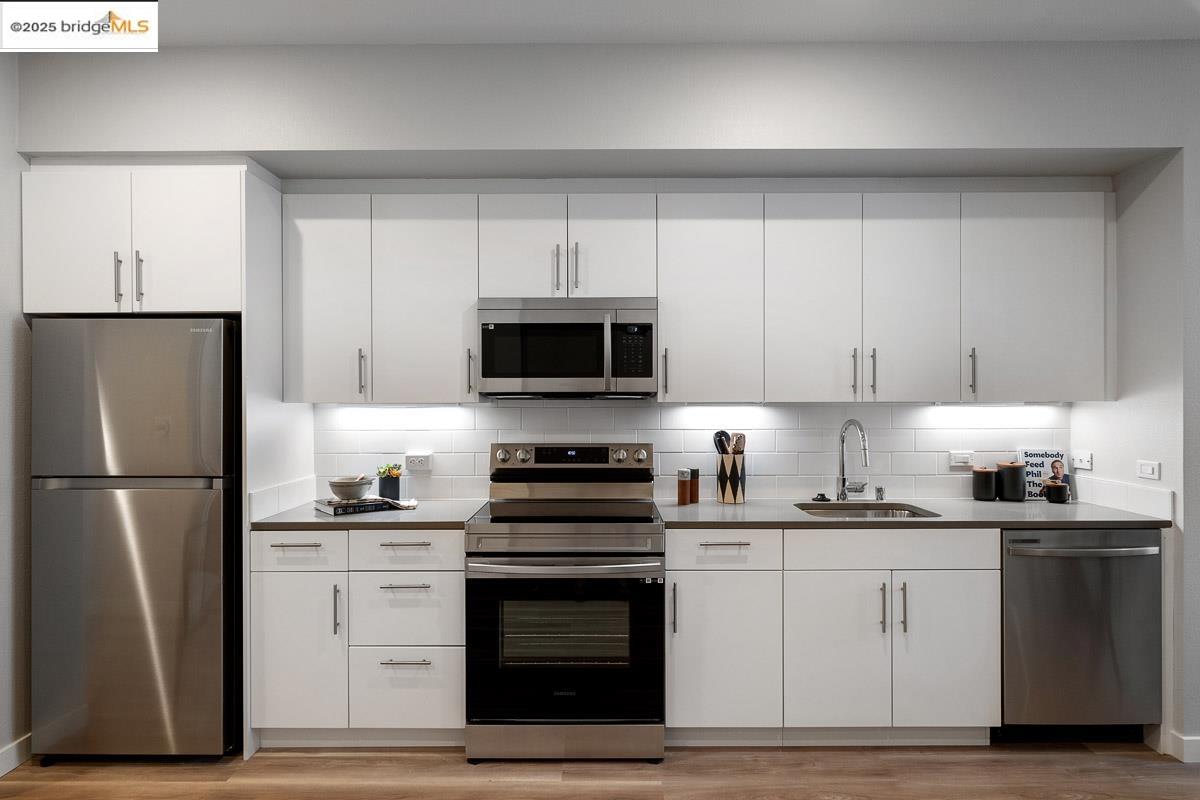 Detail Gallery Image 14 of 45 For 260 Brooklyn Basin Way #428,  Oakland,  CA 94606 - 2 Beds | 1 Baths