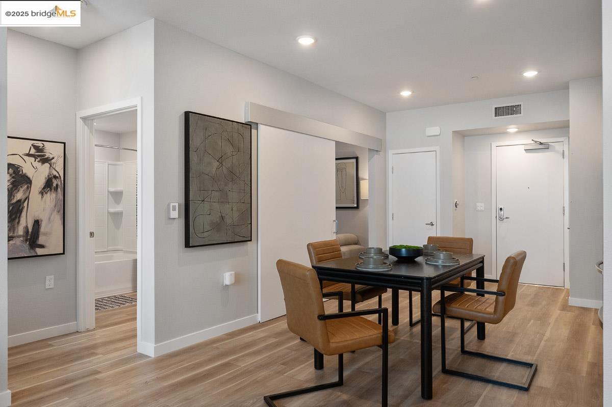 Detail Gallery Image 10 of 45 For 260 Brooklyn Basin Way #428,  Oakland,  CA 94606 - 2 Beds | 1 Baths