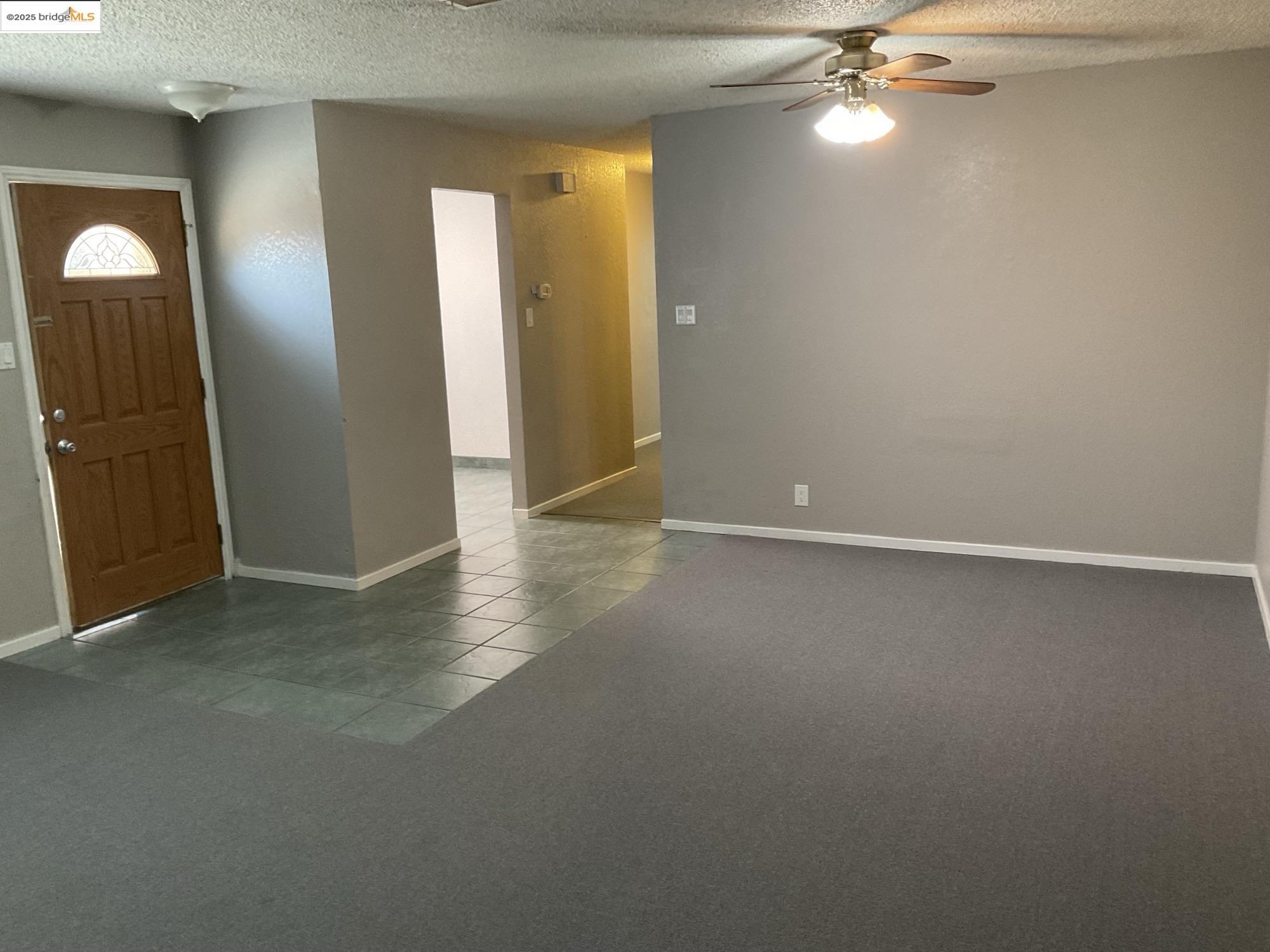 Detail Gallery Image 4 of 9 For 1713 Springwood Way, Antioch,  CA 94509 - 3 Beds | 1 Baths