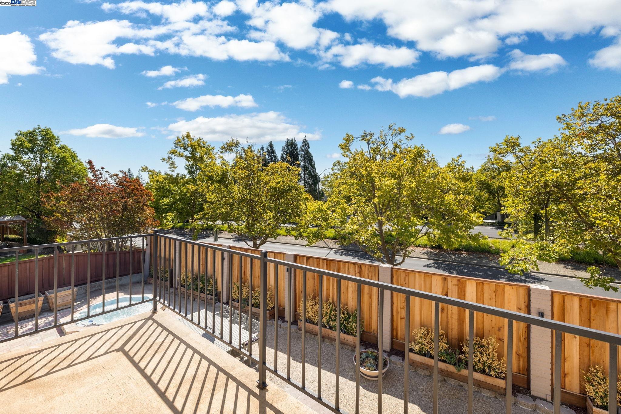 Detail Gallery Image 25 of 33 For 2170 Canyon Crest Ave, San Ramon,  CA 94582 - 4 Beds | 3 Baths
